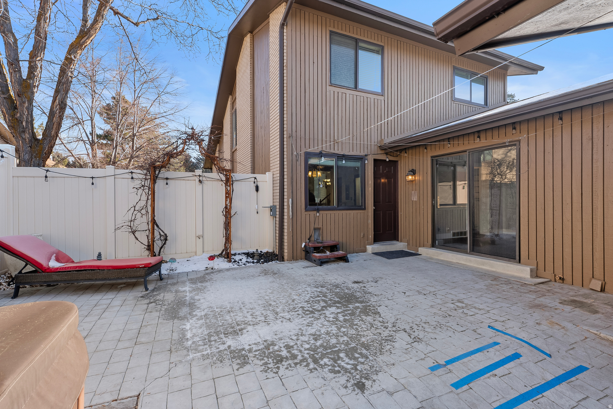 BROOKSTONE - Residential