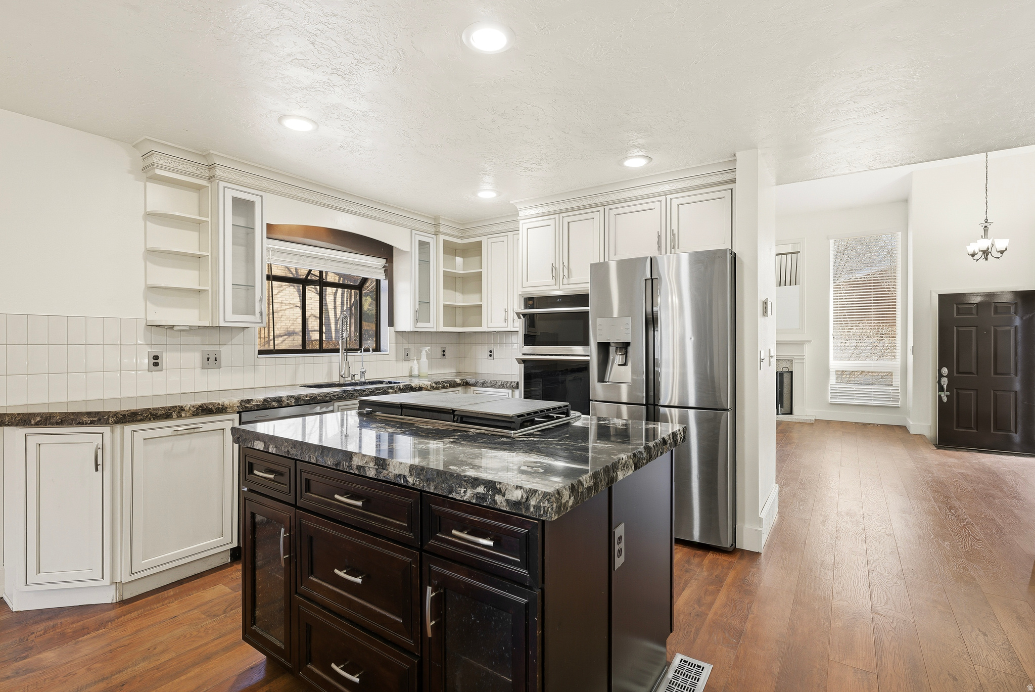 BROOKSTONE - Residential