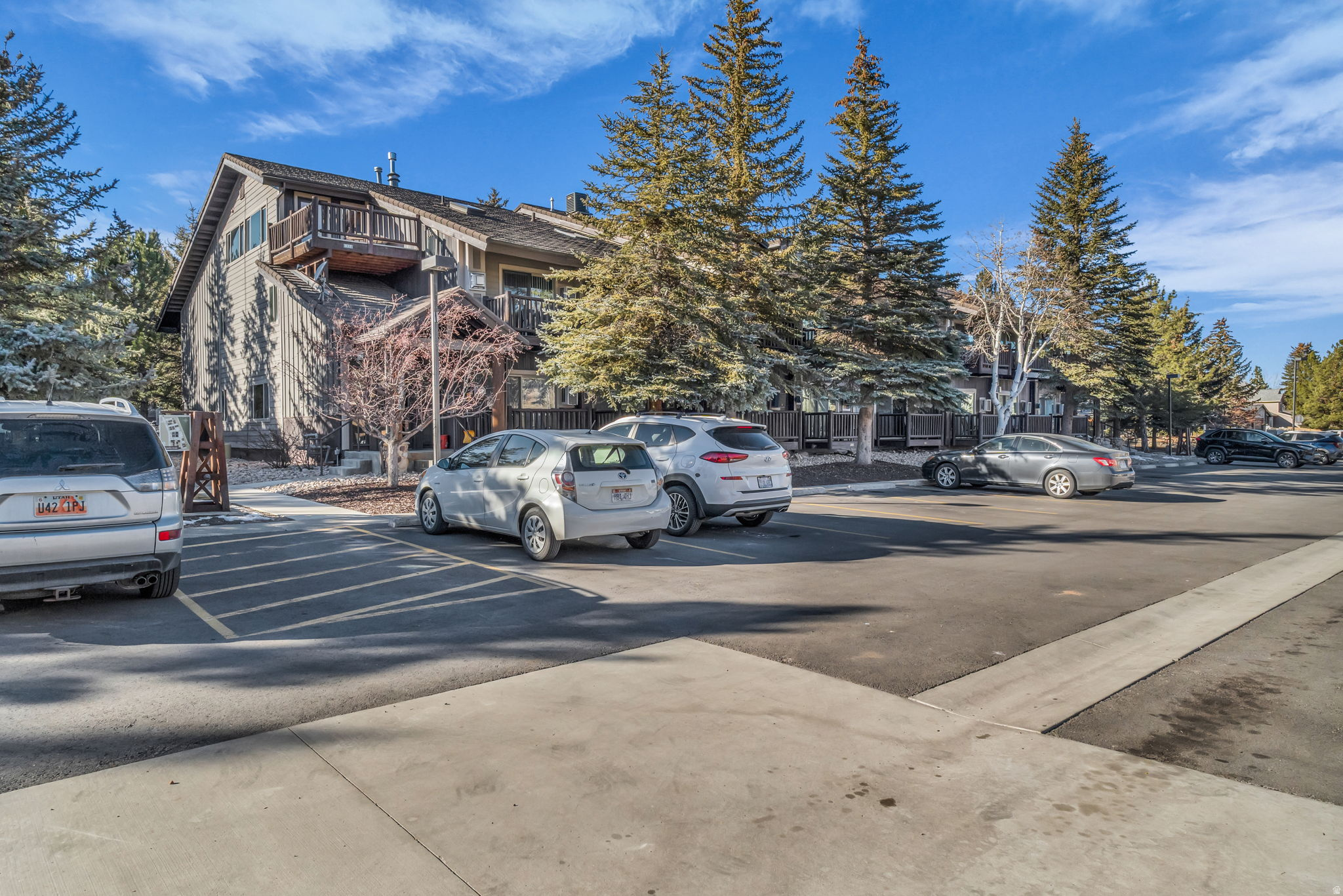 PROSPECTOR SQUARE - Residential