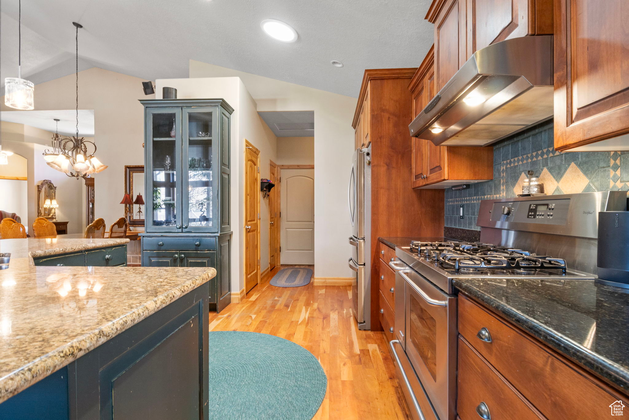 1554 W Quartz Dr, South Jordan, Utah image 11