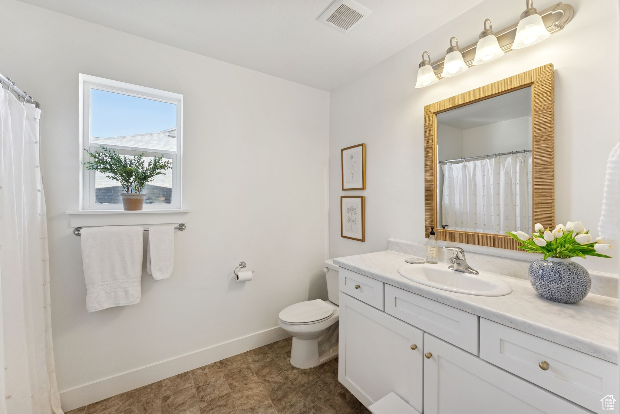 QUAILHILL - Residential