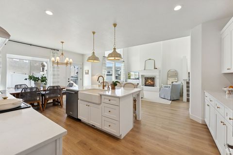 Tiny photo for 68 N GRANITE PARK DR W, Saratoga Springs, UT 84045 (MLS # 2115136)