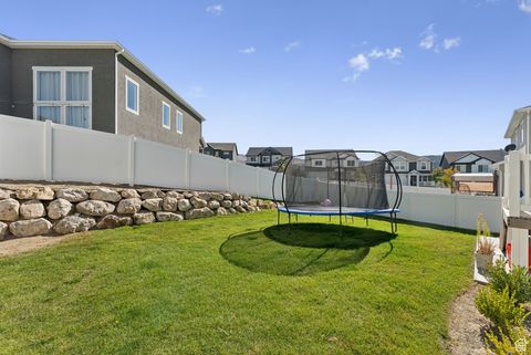Tiny photo for 68 N GRANITE PARK DR W, Saratoga Springs, UT 84045 (MLS # 2115136)