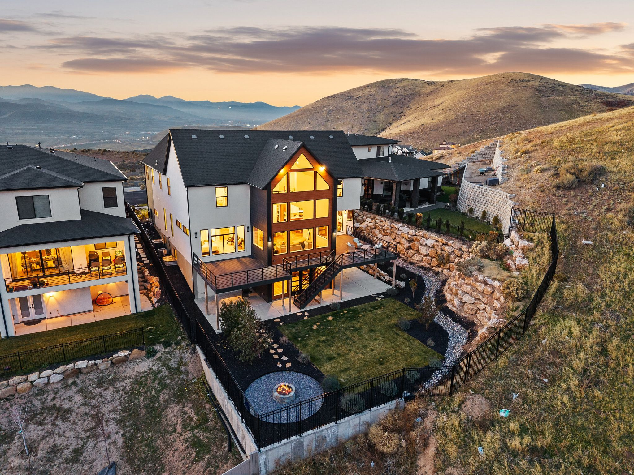 LAKE VIEW ESTATES - Residential