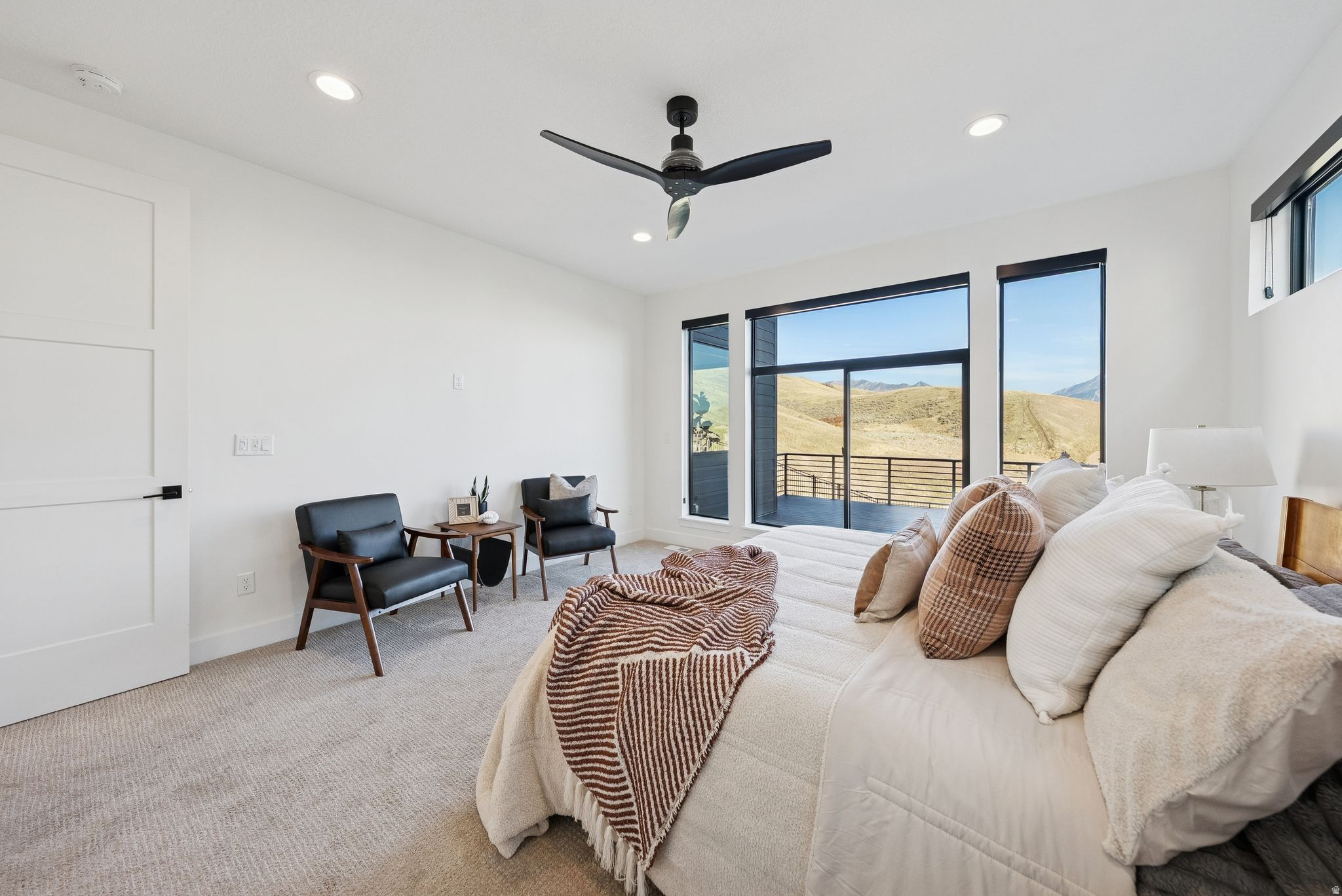 LAKE VIEW ESTATES - Residential