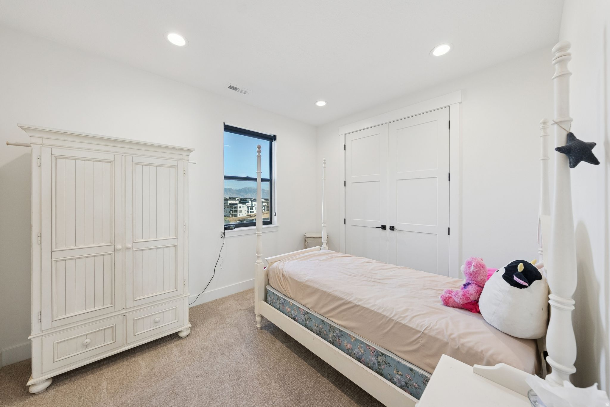 LAKE VIEW ESTATES - Residential