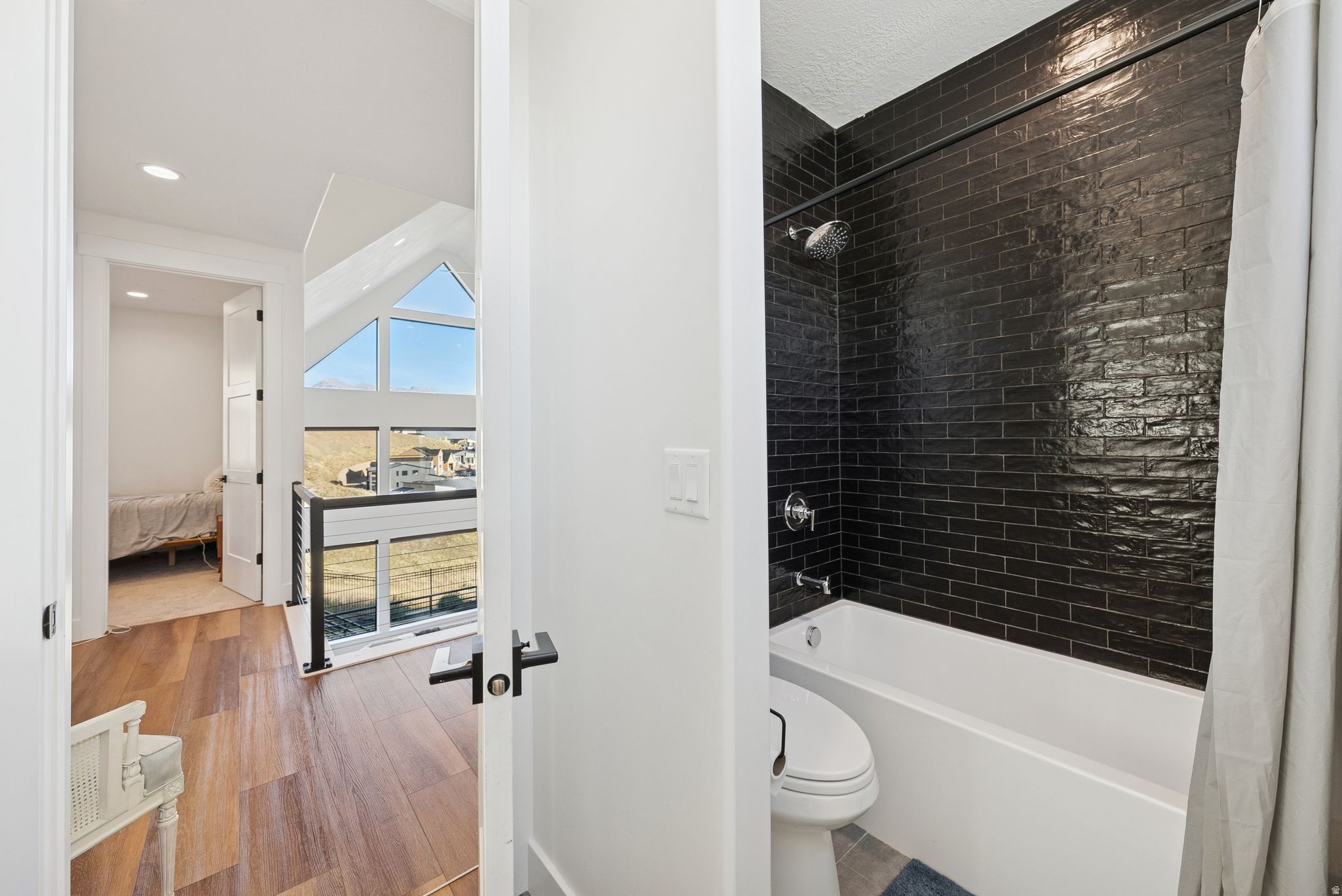 LAKE VIEW ESTATES - Residential