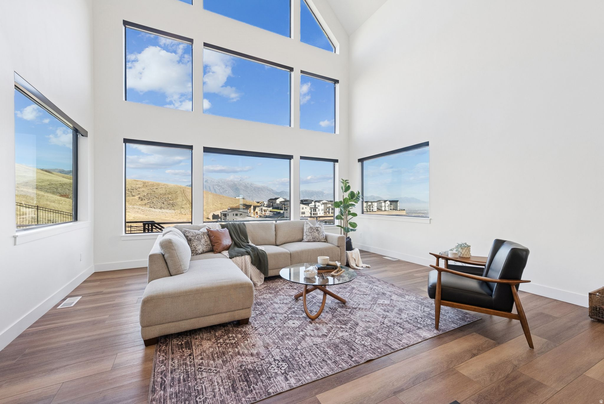 LAKE VIEW ESTATES - Residential