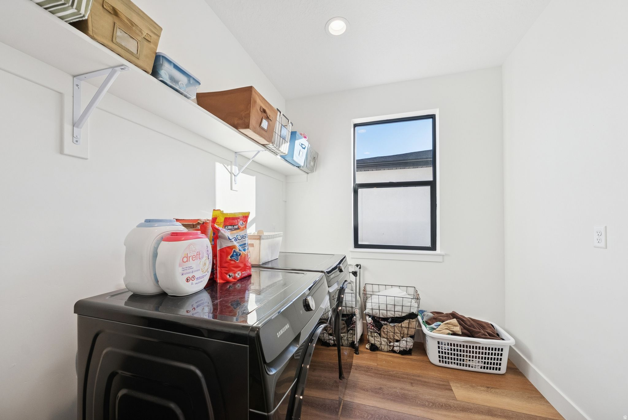 LAKE VIEW ESTATES - Residential