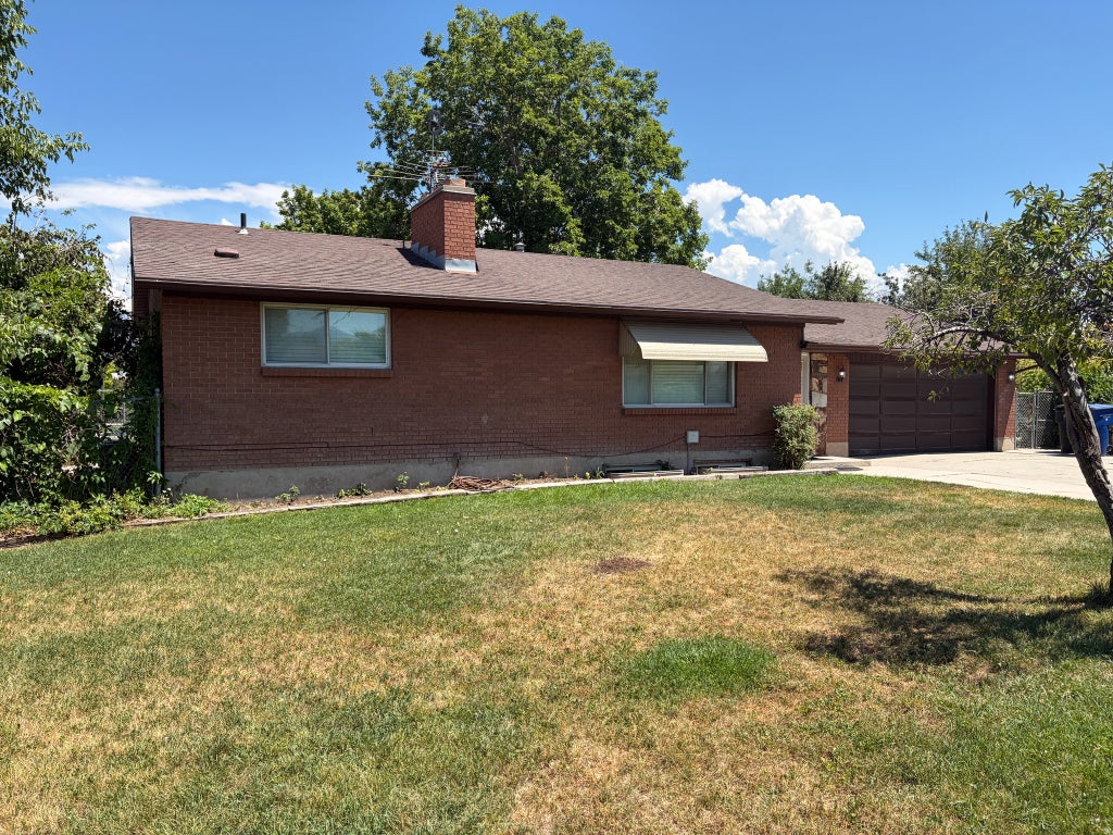 Photo of 5277 S SAMUEL CT, Taylorsville, UT 84129 (MLS # 2173319)