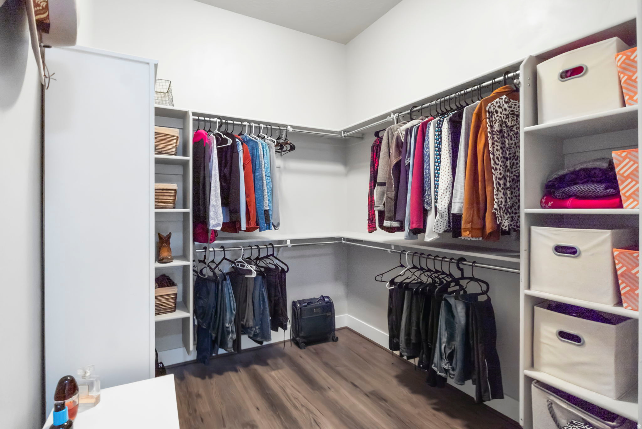 HAMPTONS - Residential Income