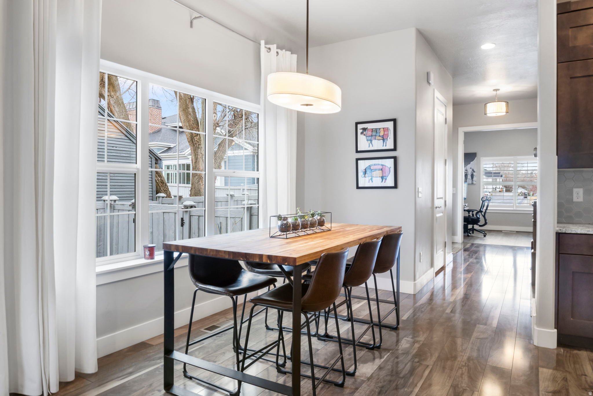 HAMPTONS - Residential Income