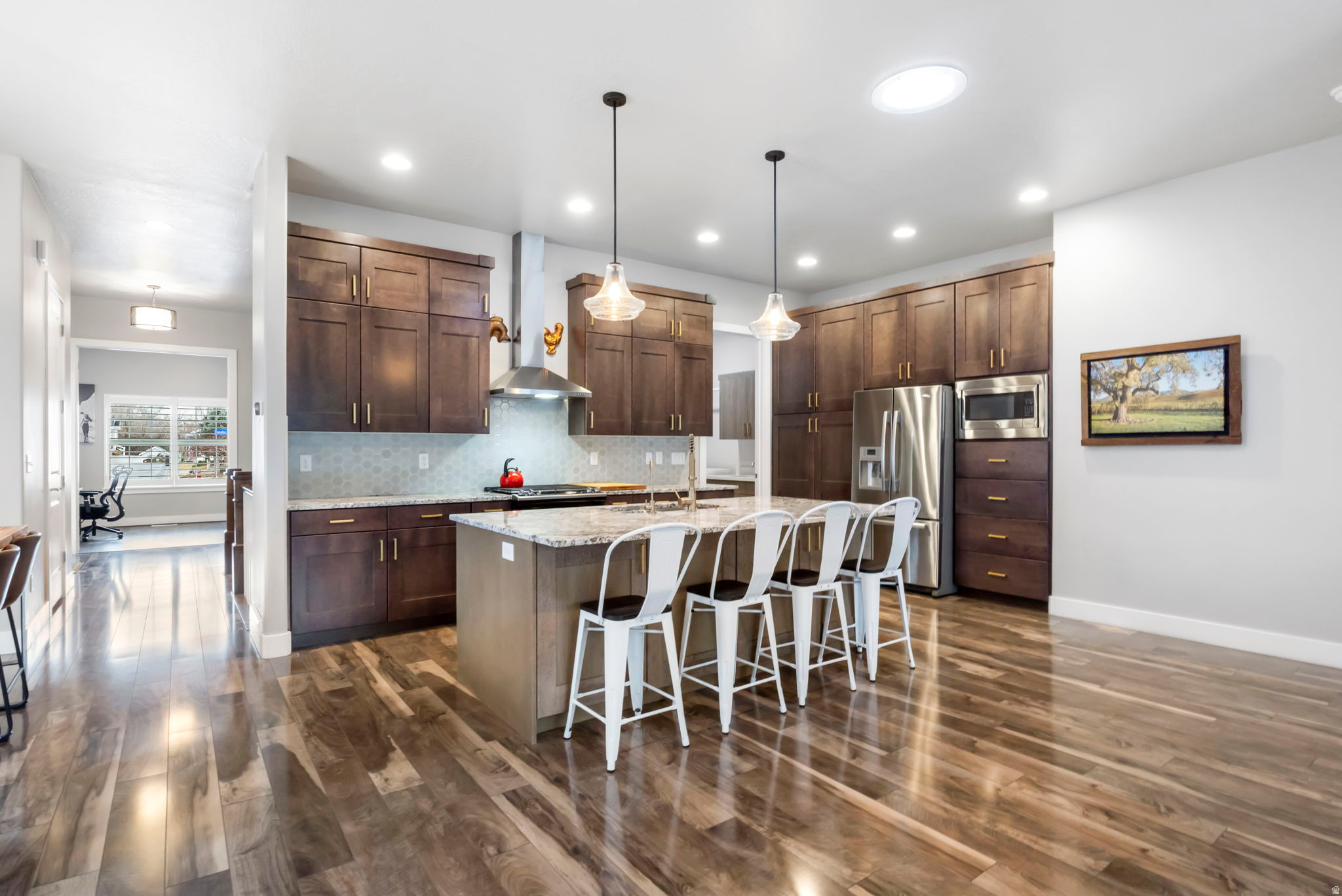 HAMPTONS - Residential Income