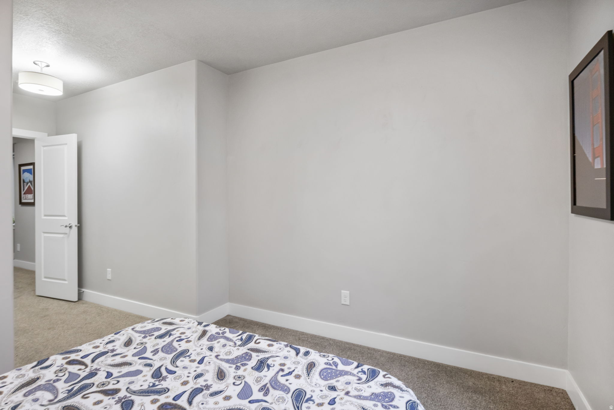 HAMPTONS - Residential Income