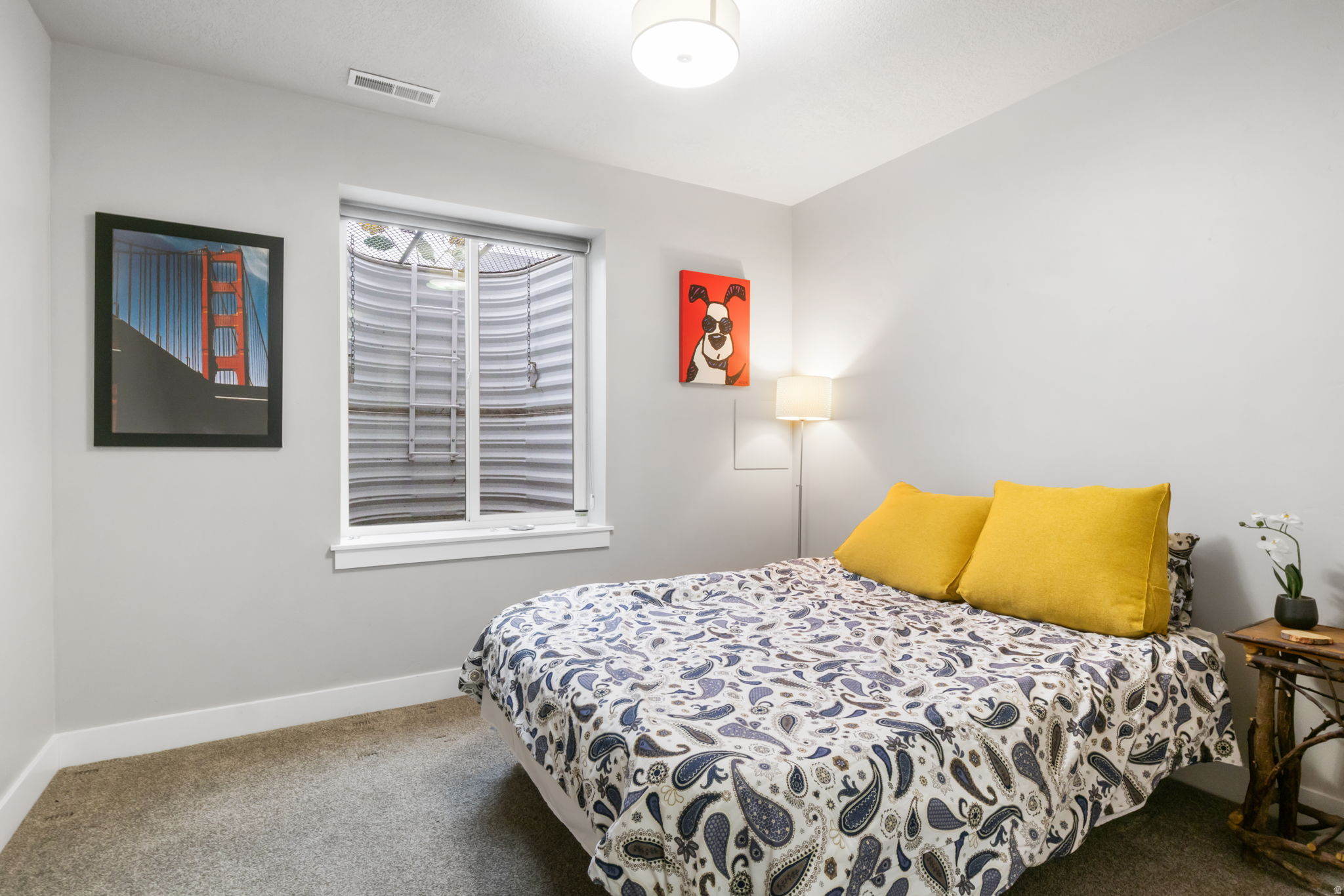 HAMPTONS - Residential Income