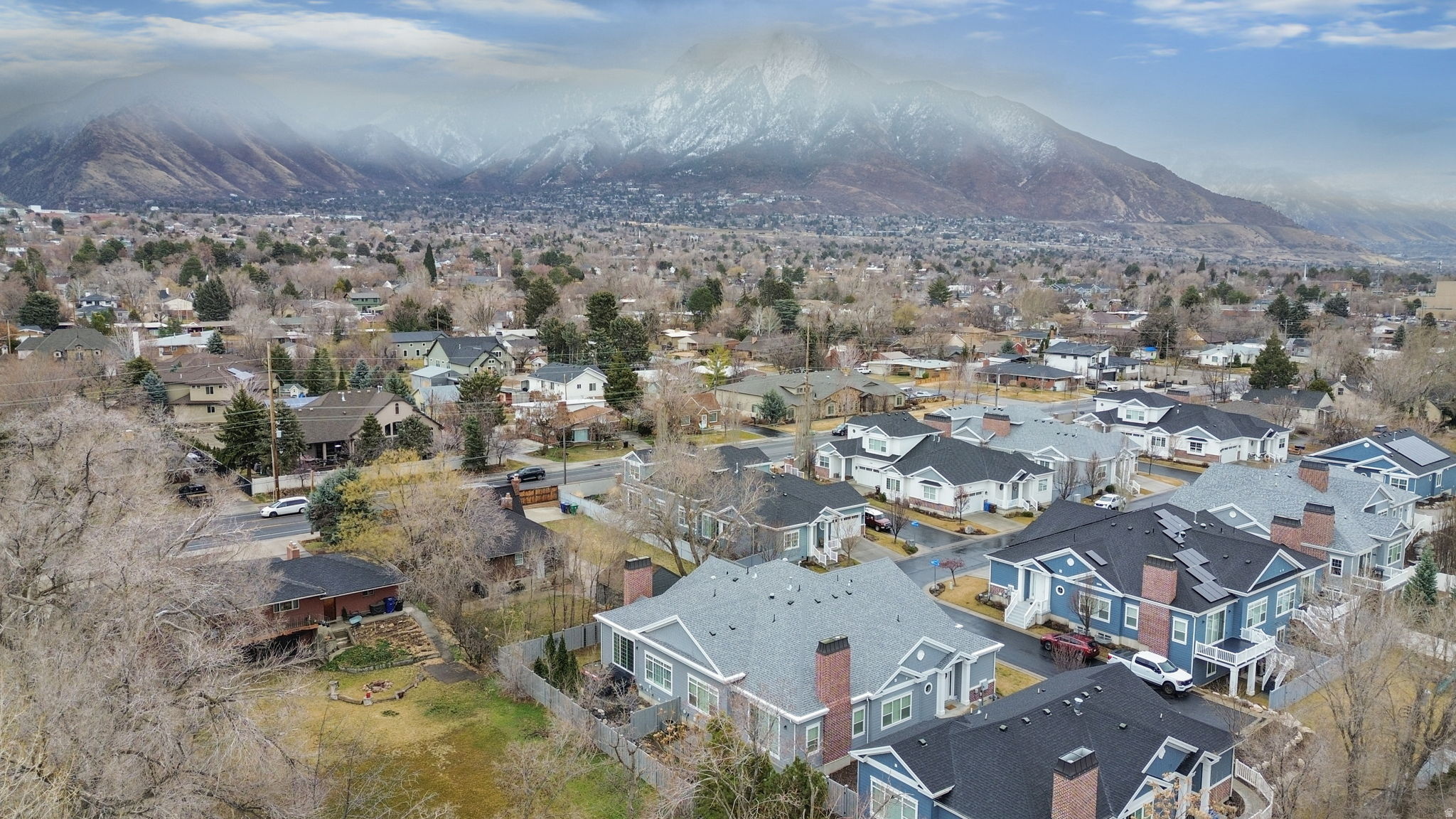 HAMPTONS - Residential Income