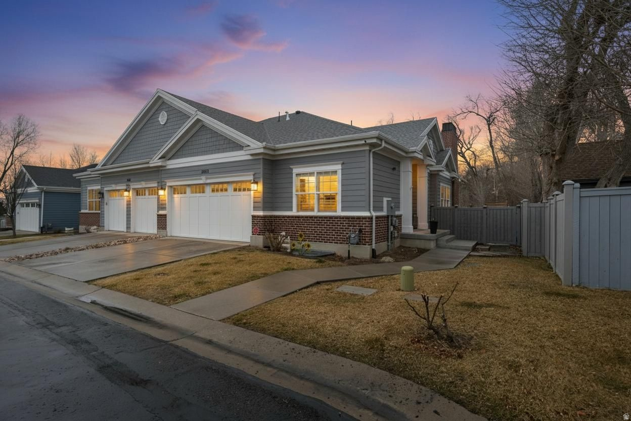 HAMPTONS - Residential Income