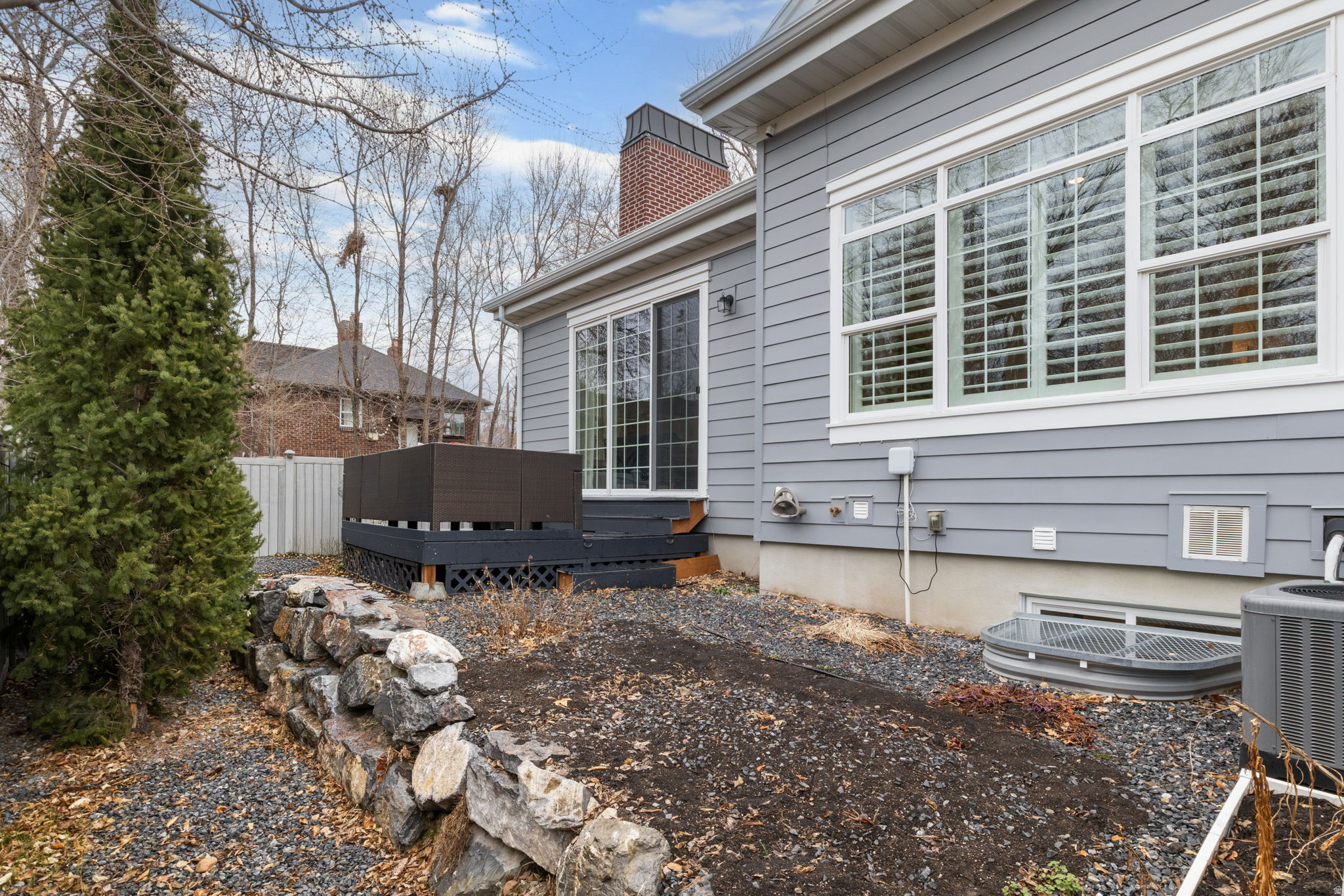 HAMPTONS - Residential Income