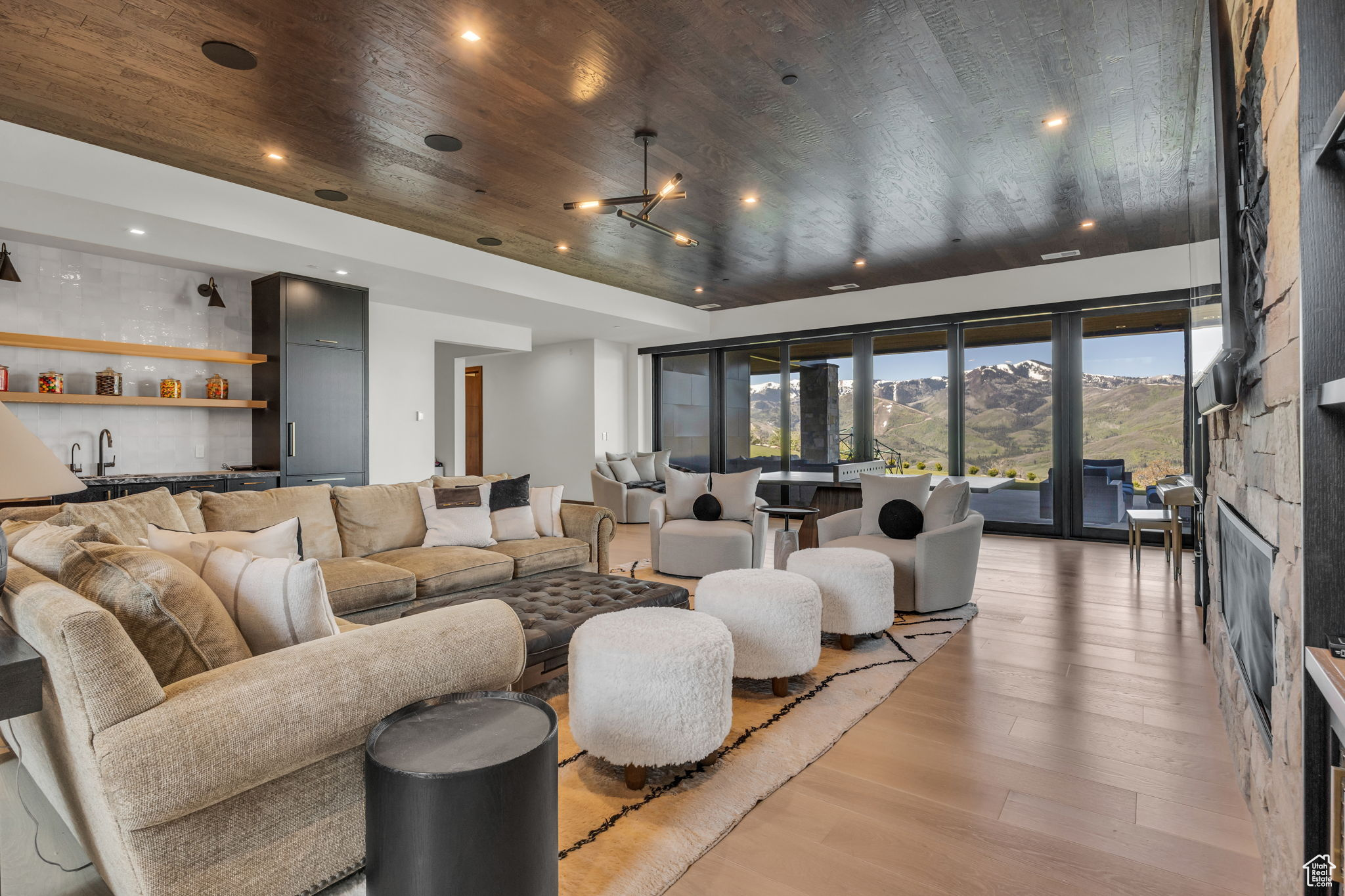 THE RIDGE AT RED HAWK SUBDIVISION - Residential