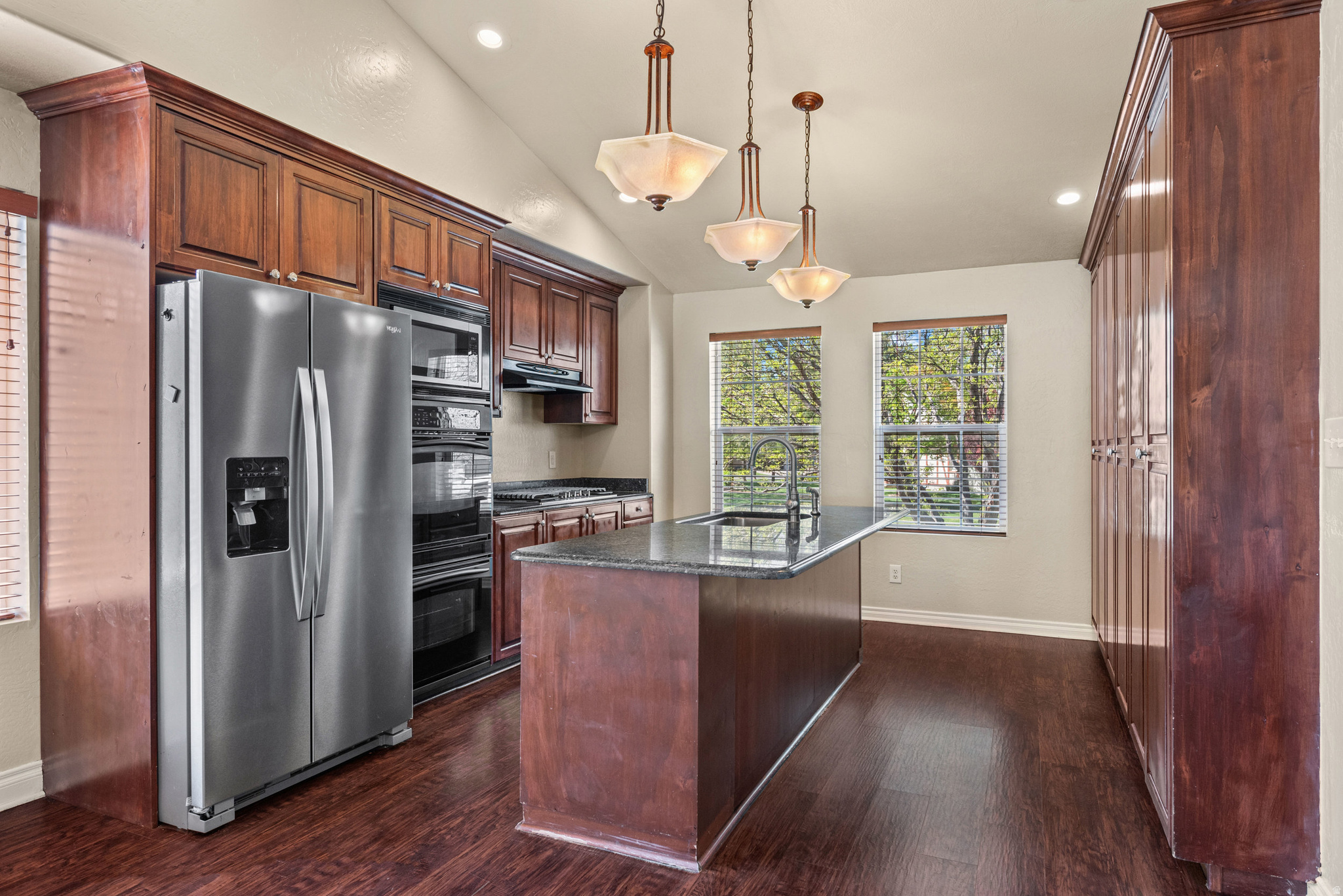 SOMERSET - Residential Income