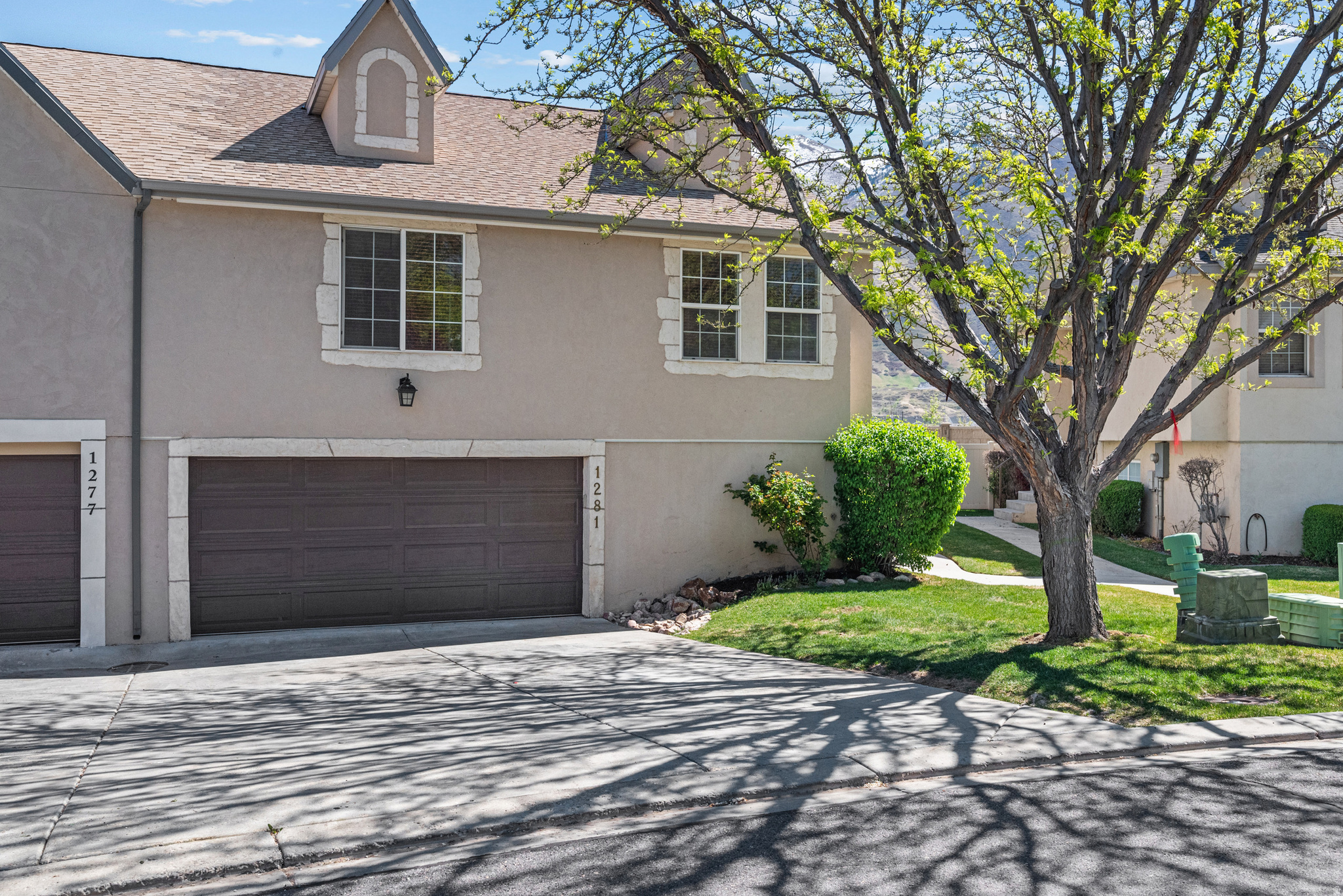 SOMERSET - Residential Income