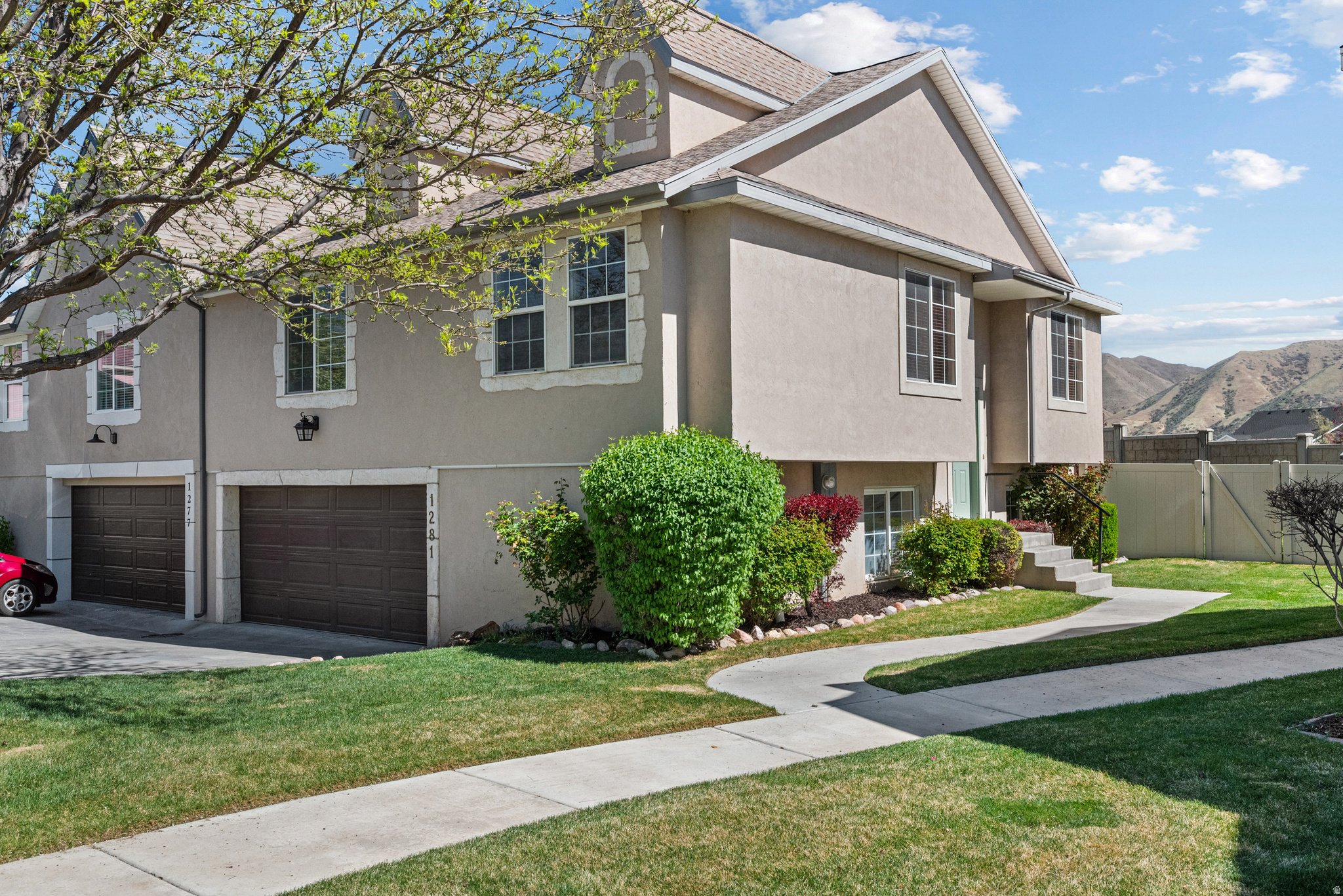 SOMERSET - Residential Income