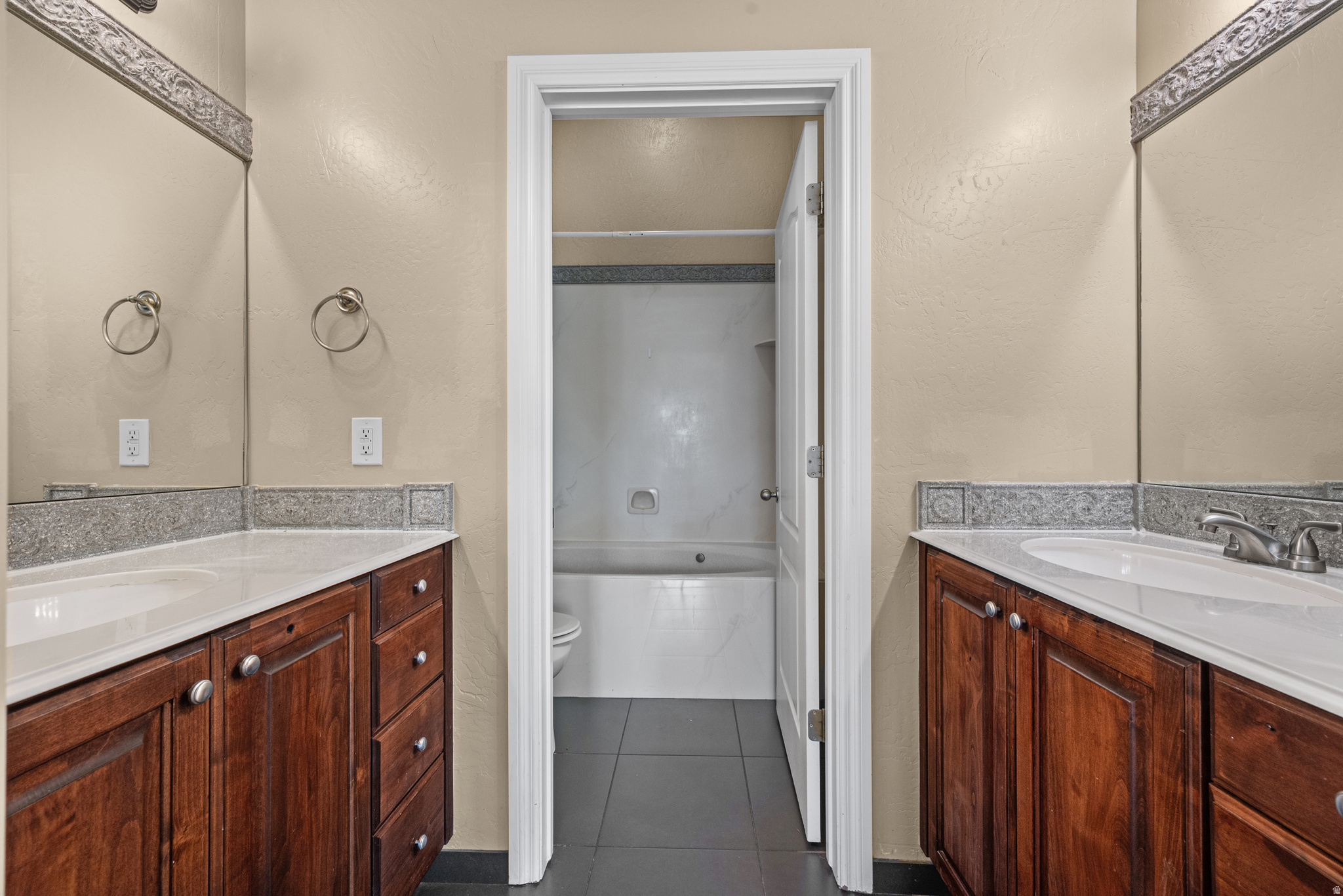 SOMERSET - Residential Income