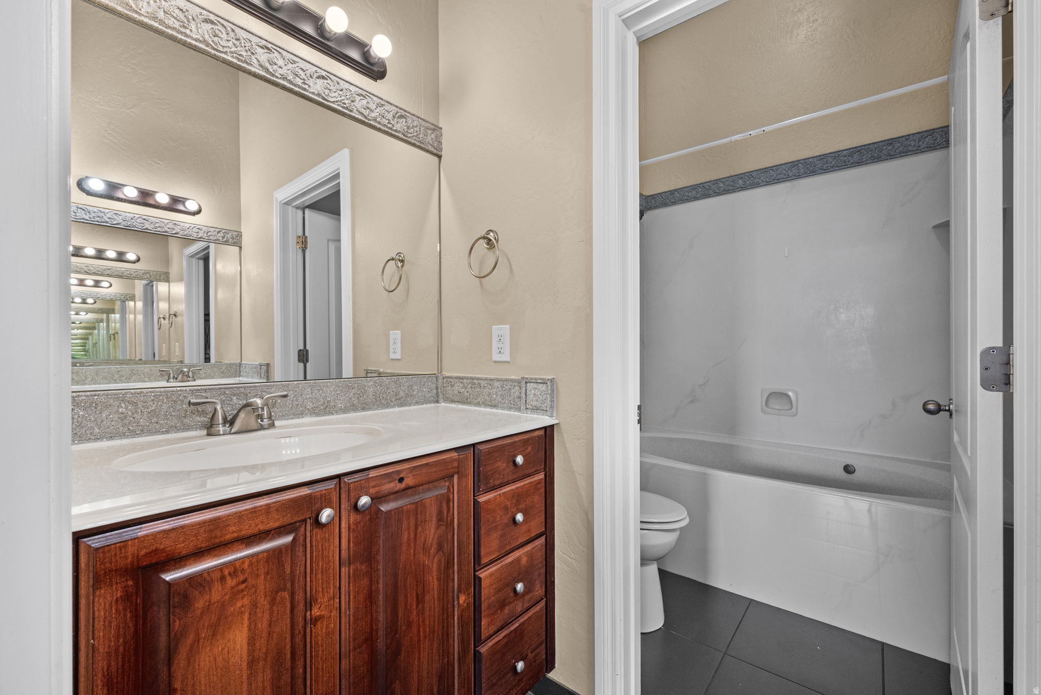 SOMERSET - Residential Income