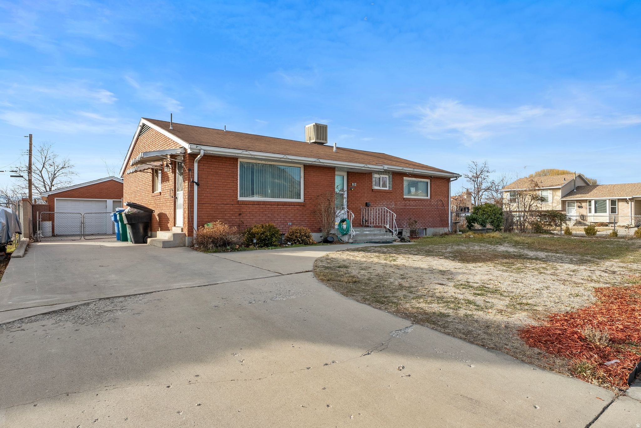 GENEVA GARDENS - Residential