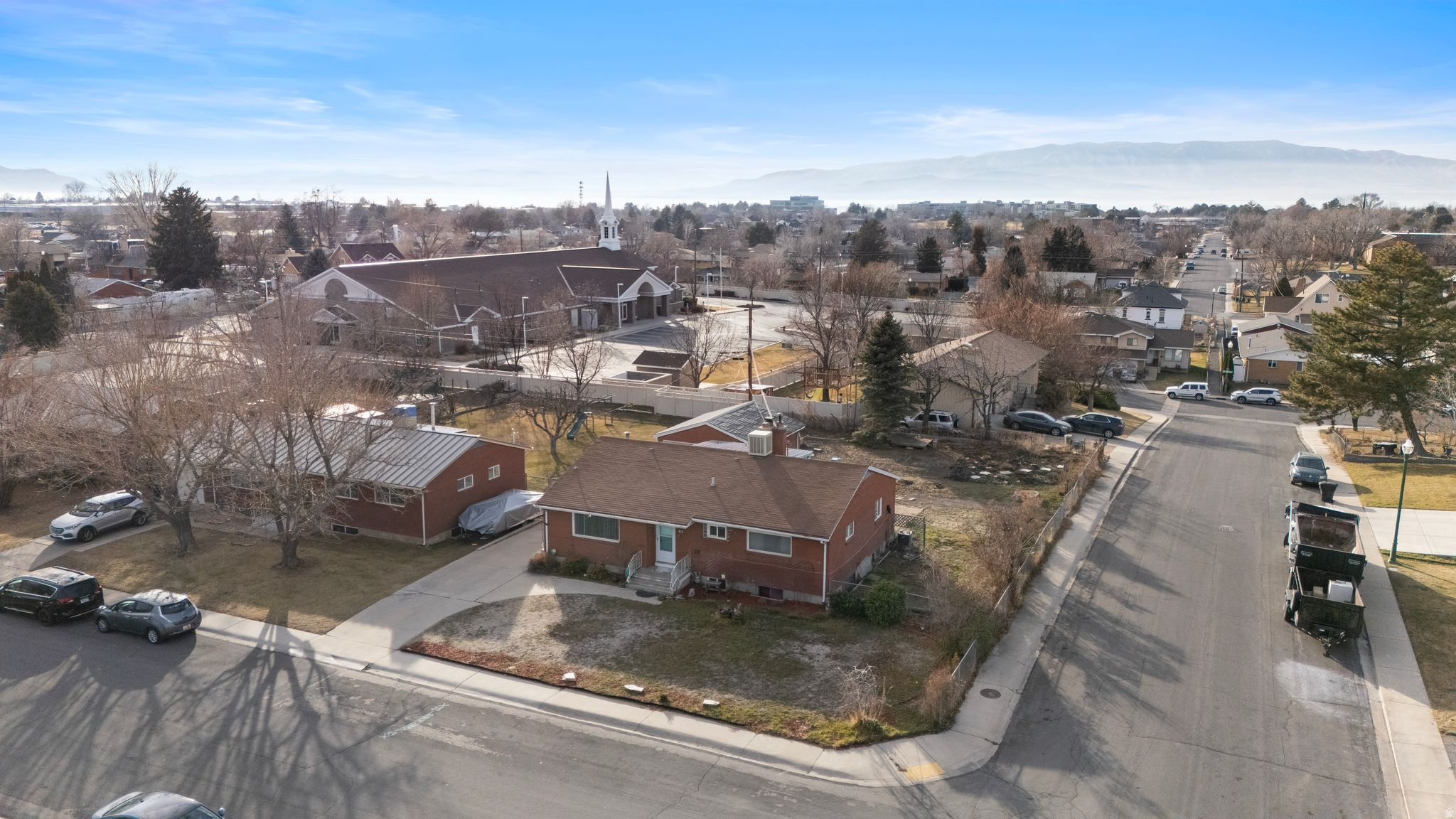 GENEVA GARDENS - Residential