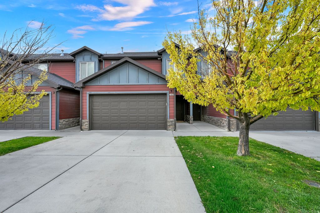Photo of 3427 S STAYLEY AVE W #3, West Haven, UT 84401 (MLS # 2150716)