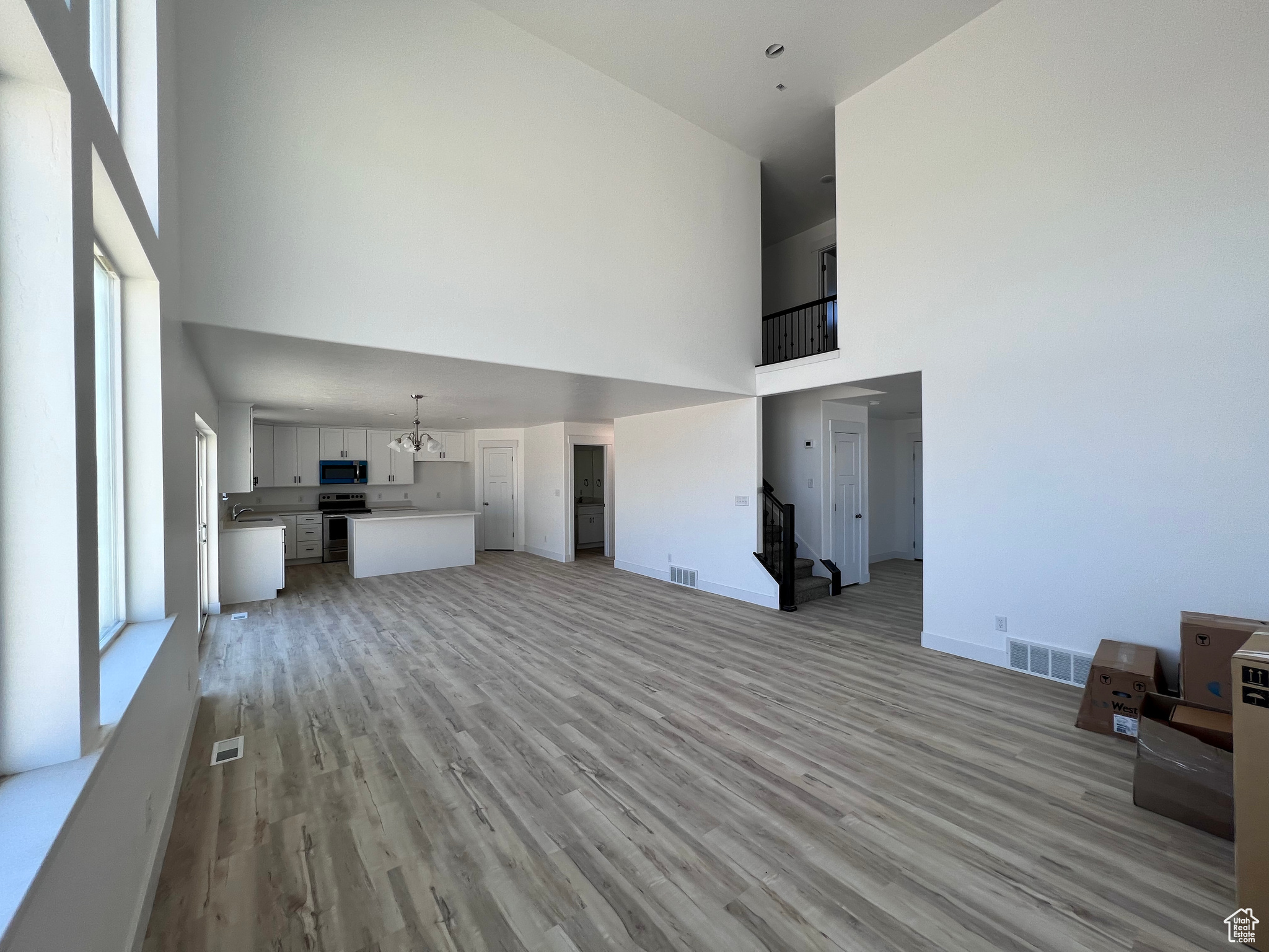 EAGLE POINT - Residential