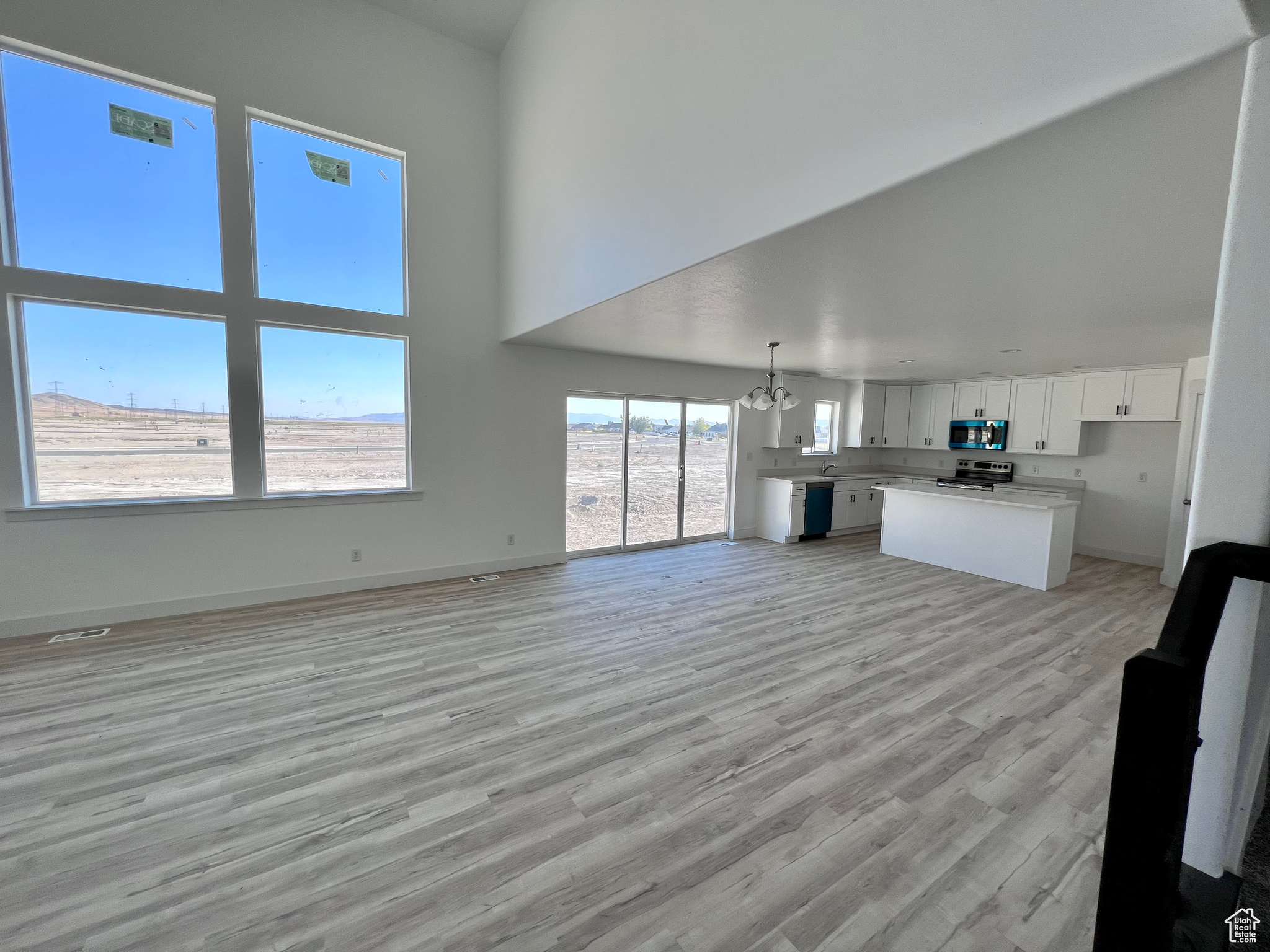 EAGLE POINT - Residential