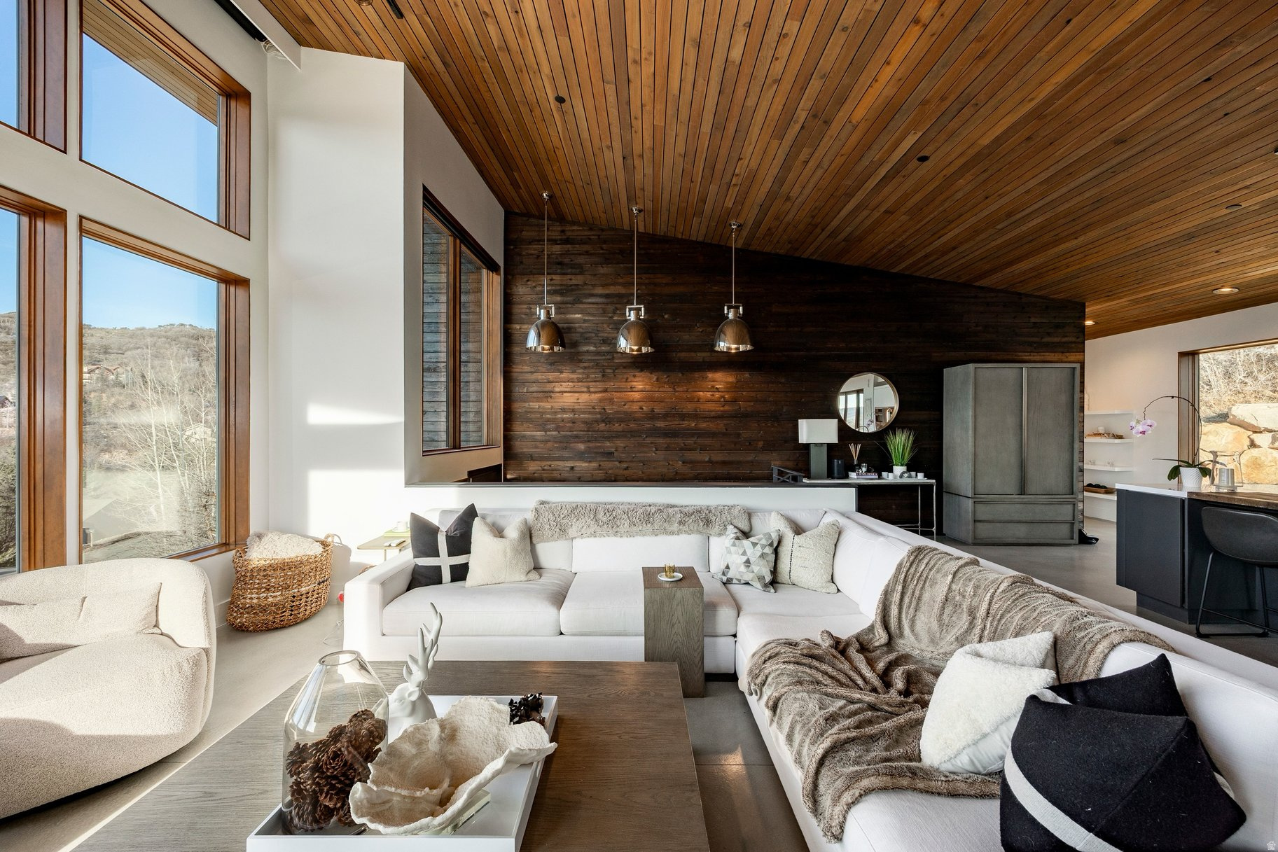 PINEBROOK - Residential