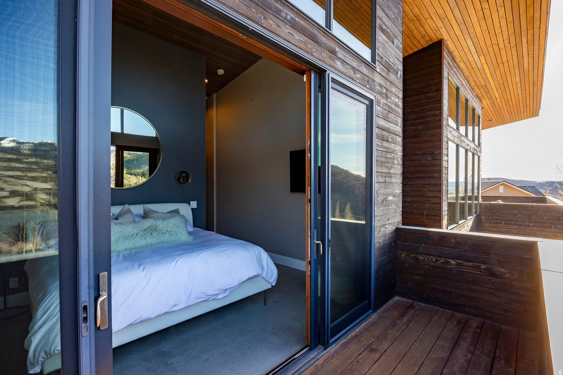 PINEBROOK - Residential