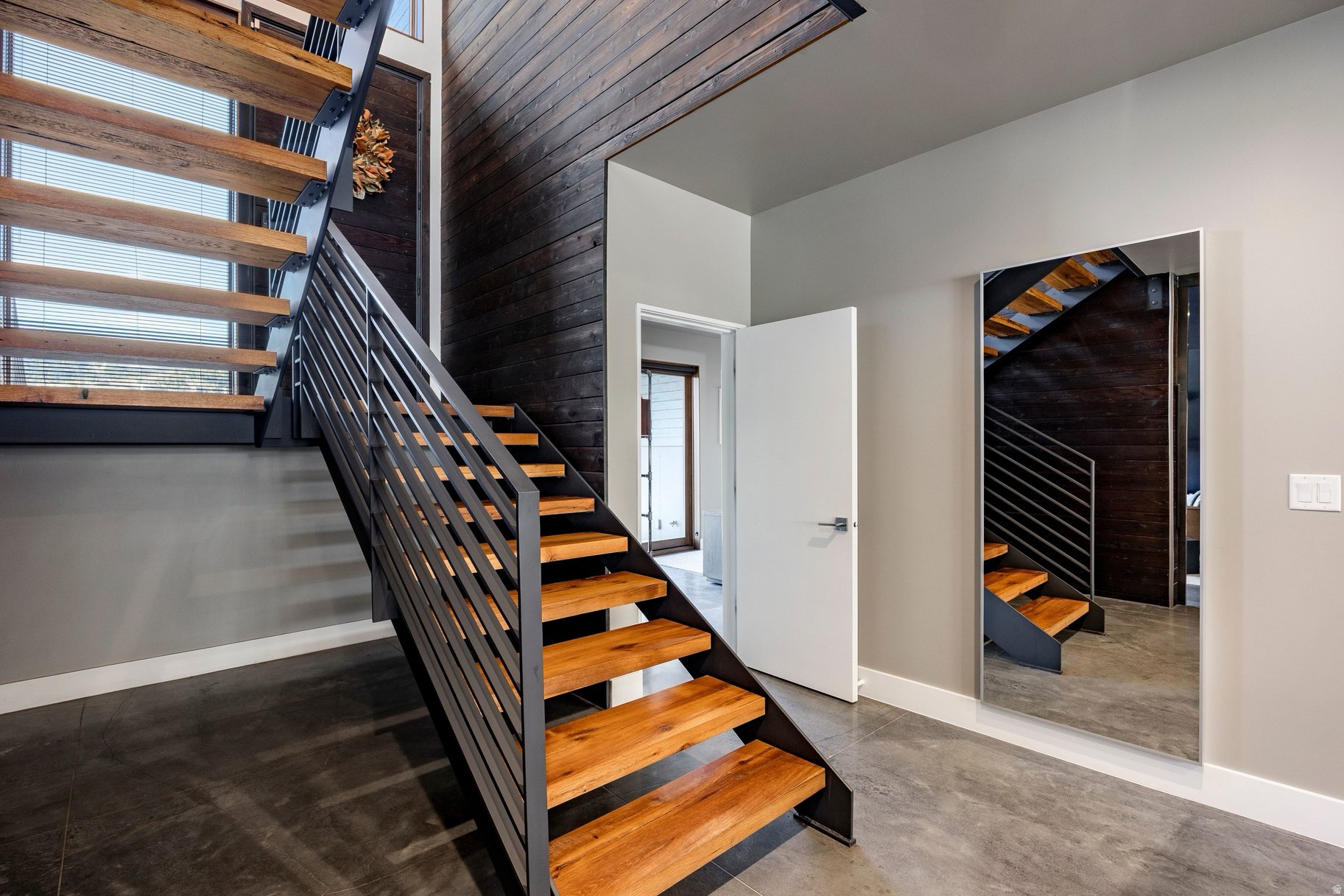 PINEBROOK - Residential