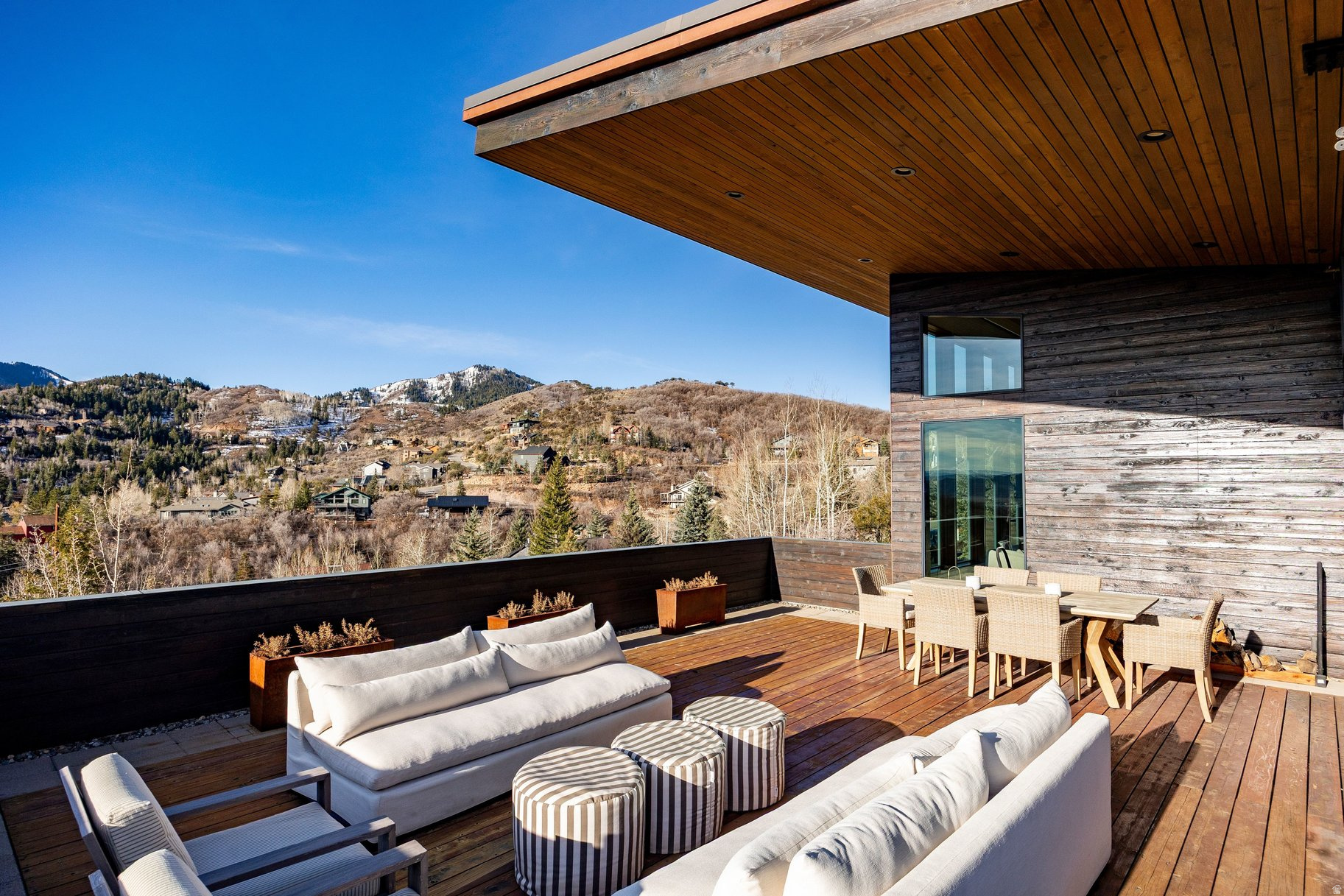 PINEBROOK - Residential