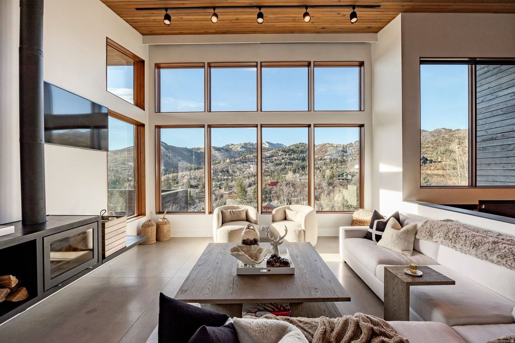 Photo of 3682 SUNRIDGE DR, Park City, UT 84098 (MLS # 2144846)