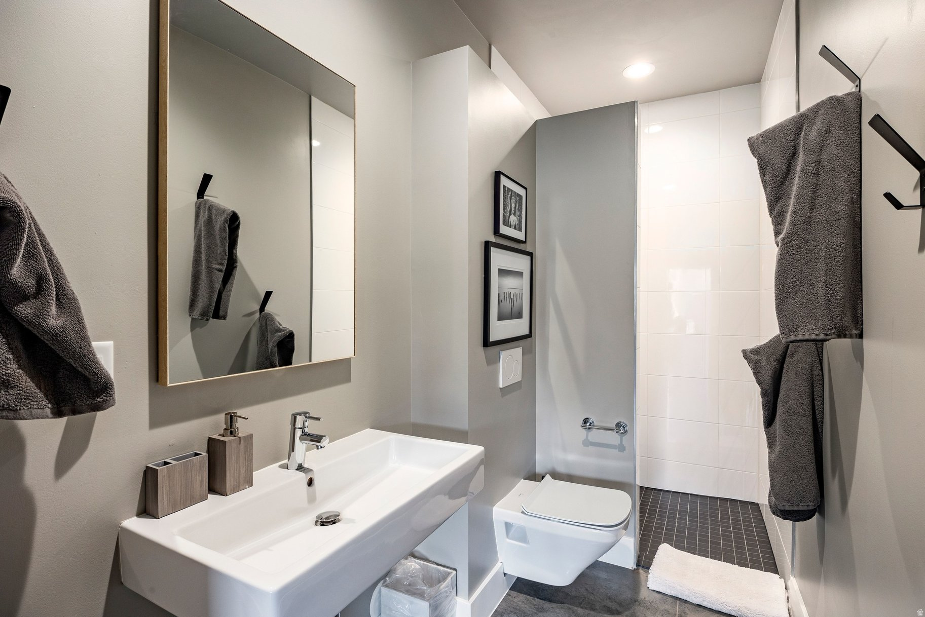 PINEBROOK - Residential