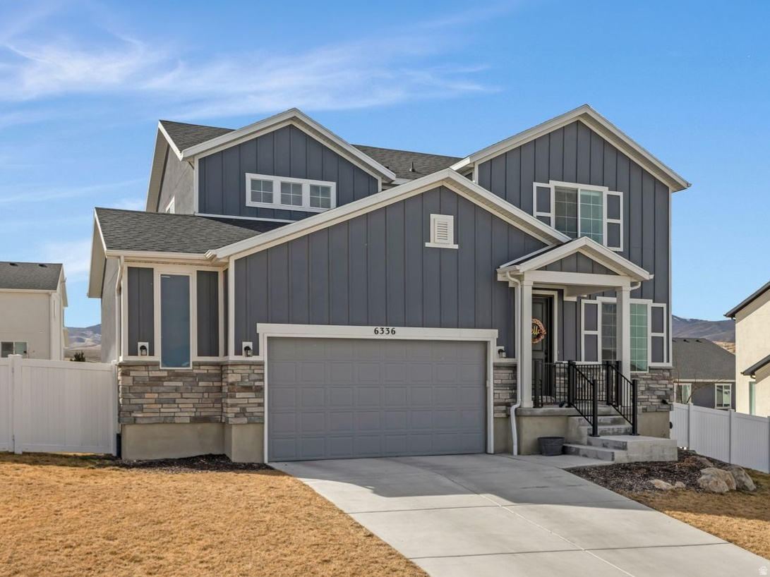 WOOD HOLLOW ESTATES - Residential