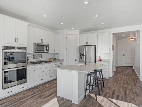 Tiny photo for 6336 S ECHOMOUNT RD, West Valley City, UT 84081 (MLS # 2137964)
