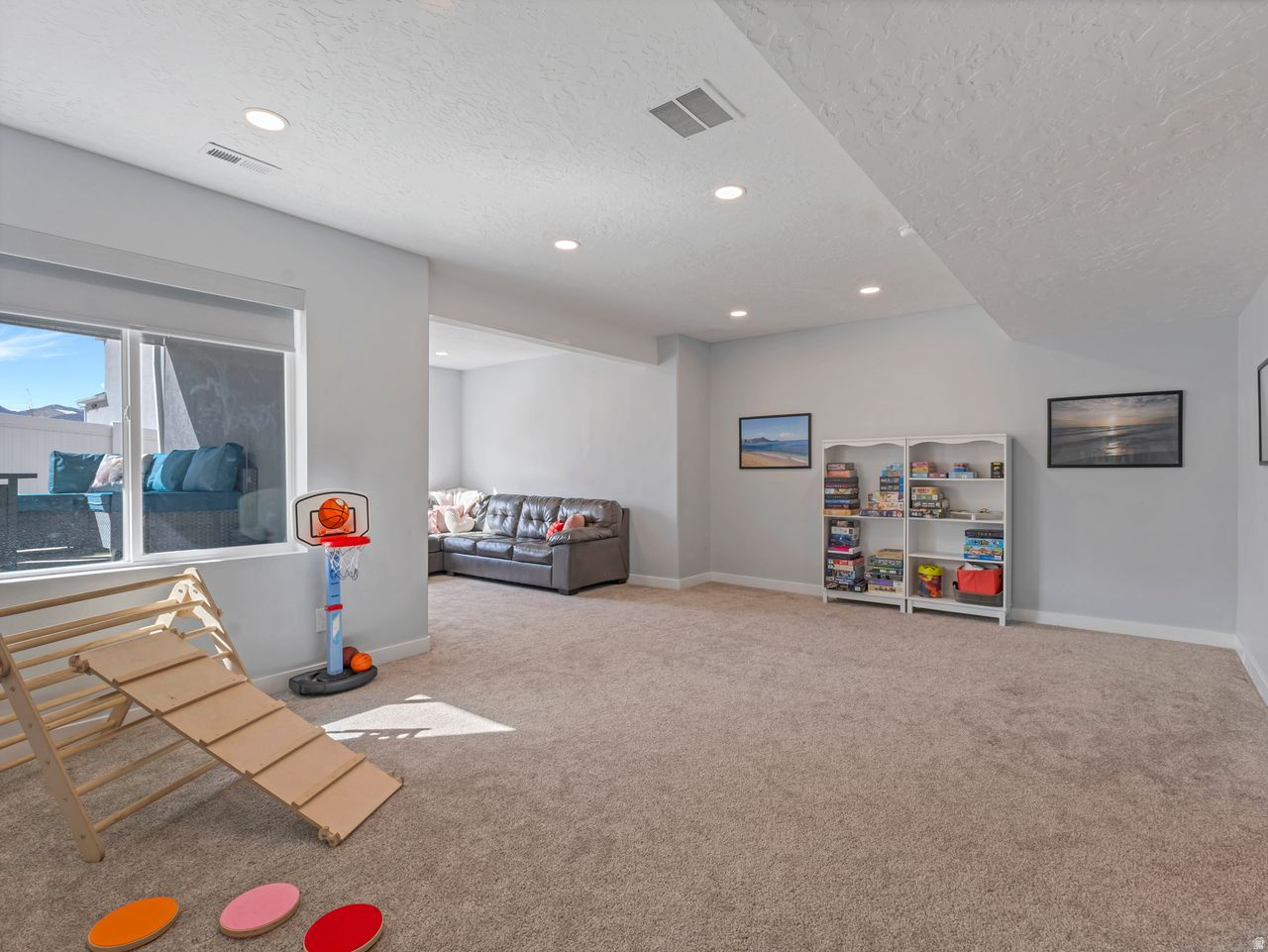 WOOD HOLLOW ESTATES - Residential