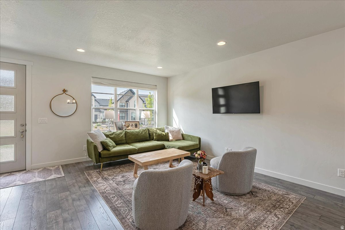 COYOTE RIDGE - Residential