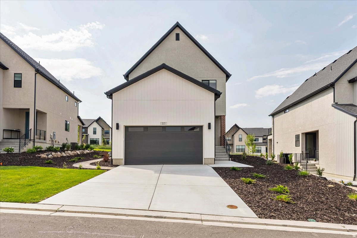 COYOTE RIDGE - Residential