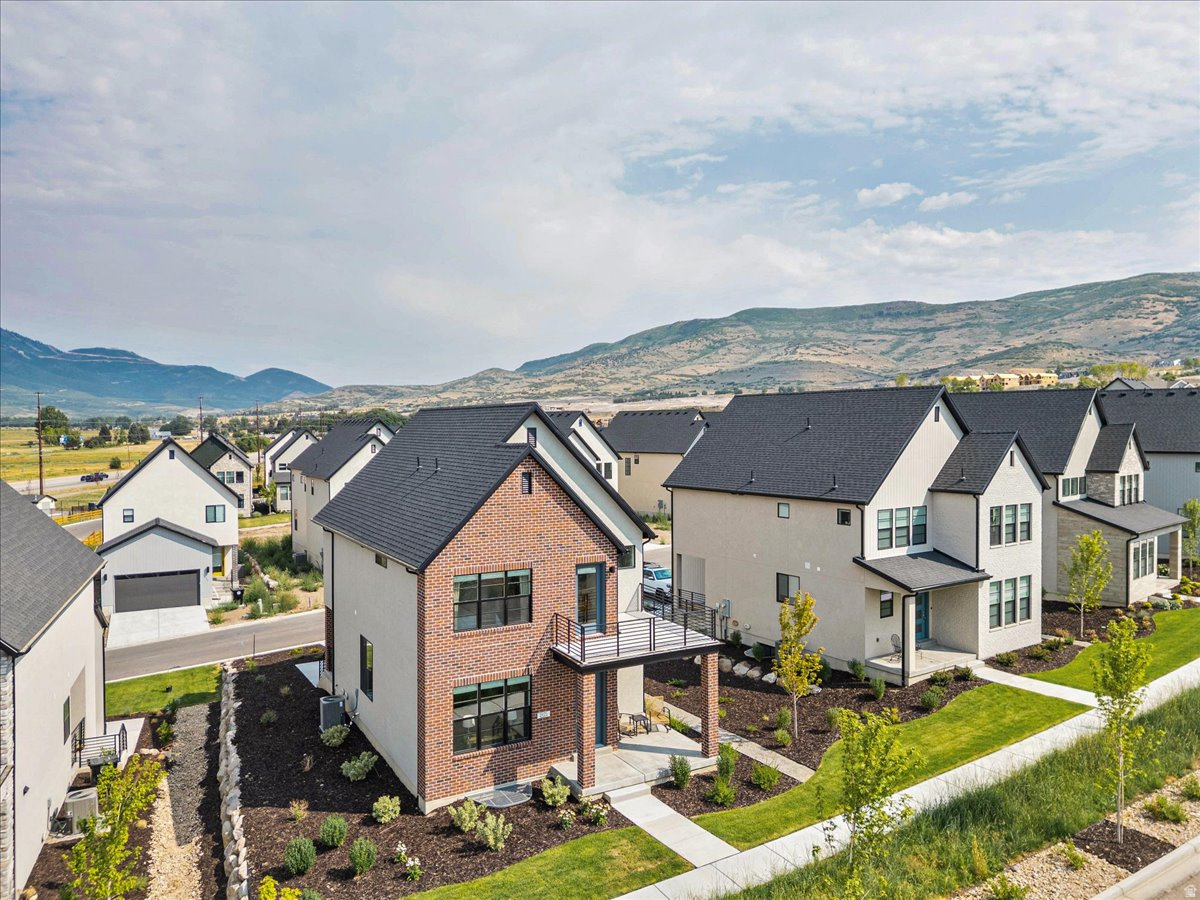 COYOTE RIDGE - Residential