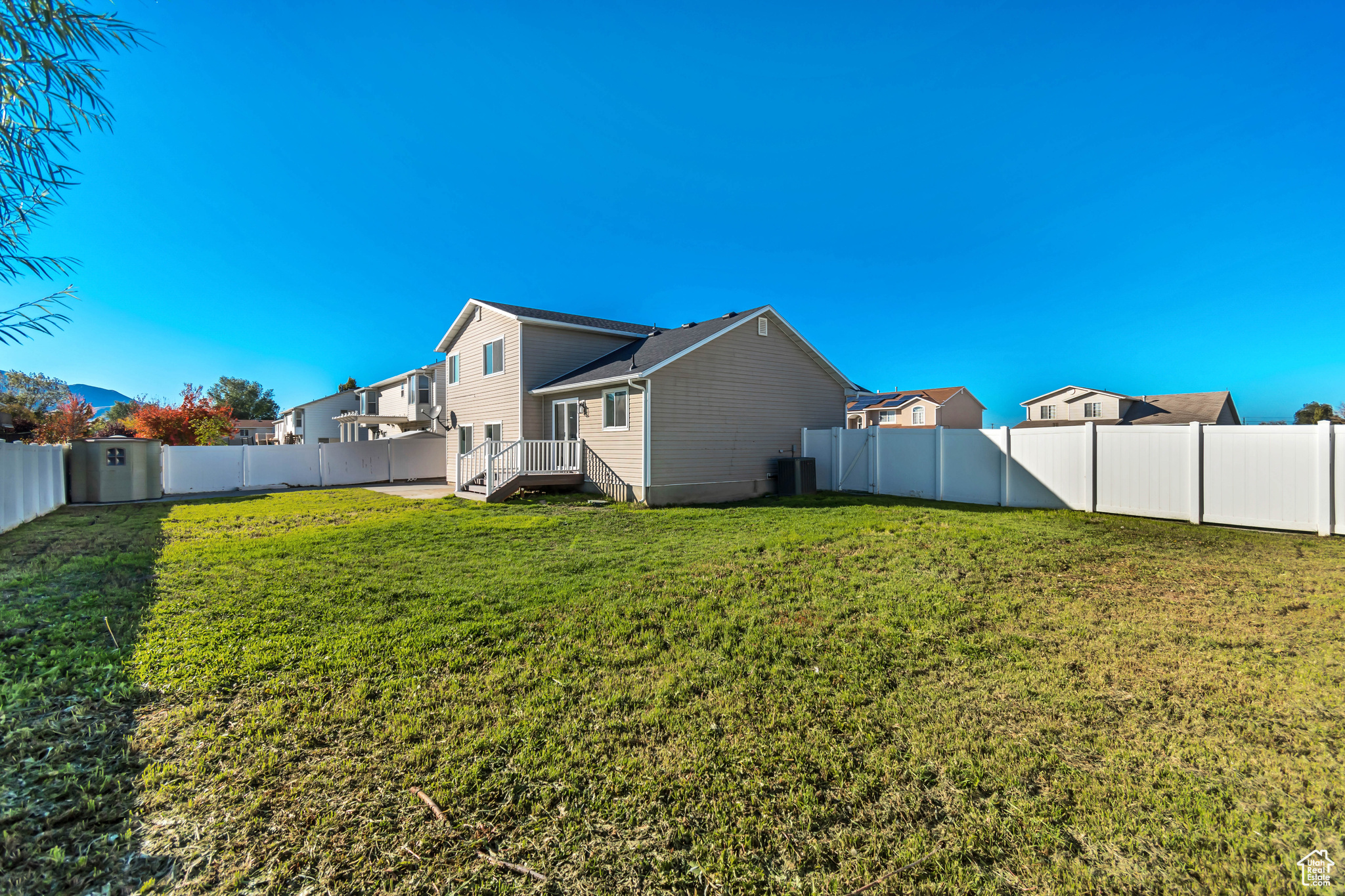 MEADOWS - Residential