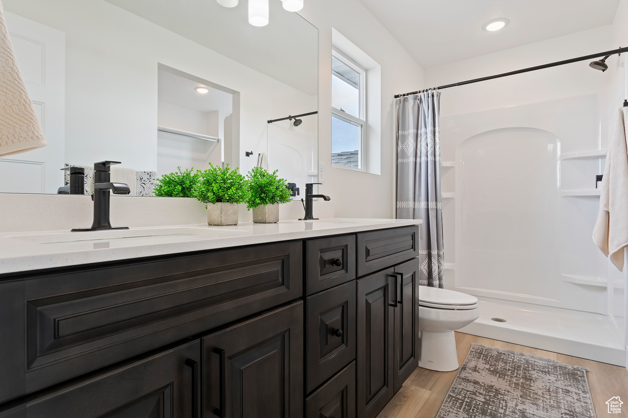 WEST RIDGE ESTATES - Residential