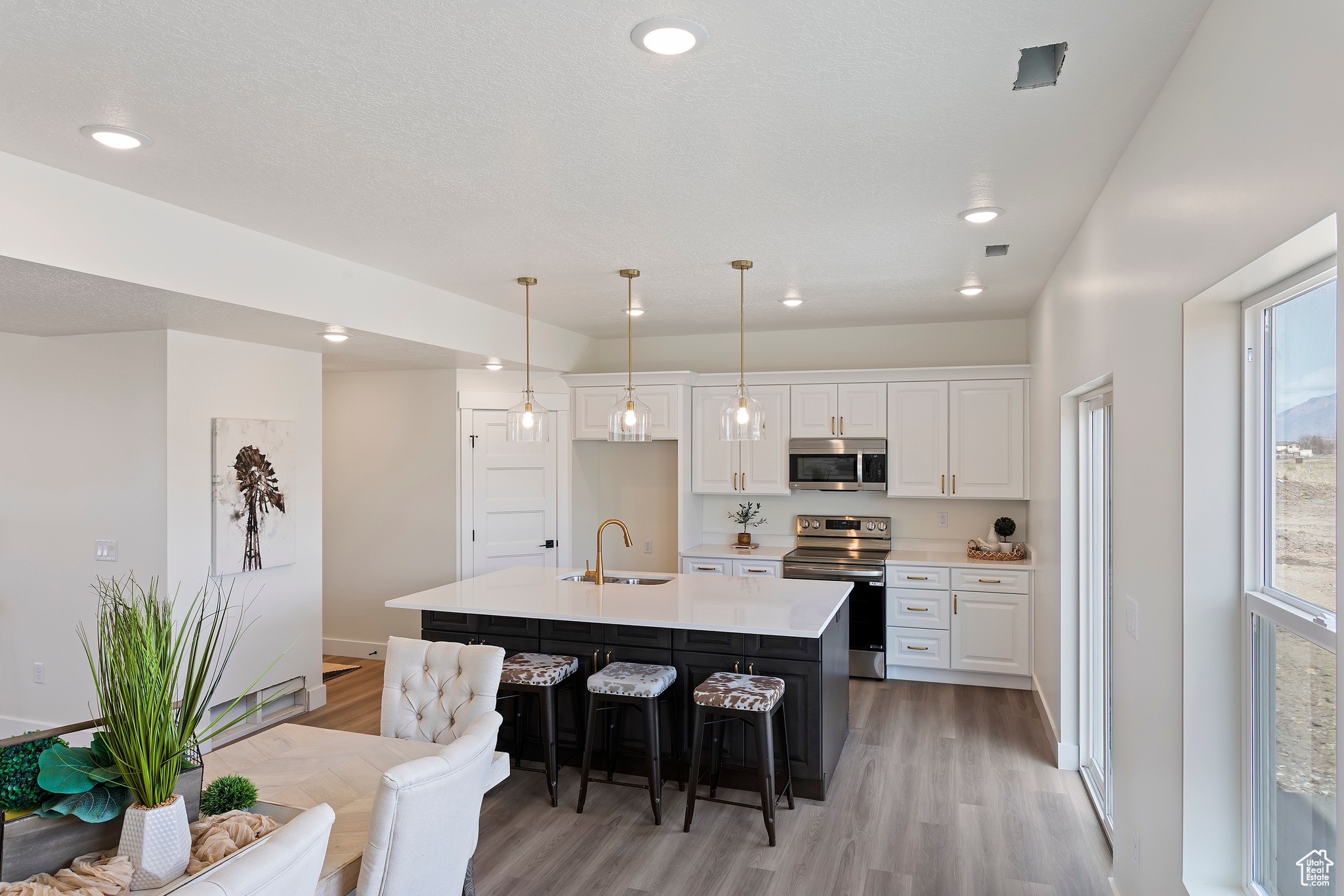 WEST RIDGE ESTATES - Residential