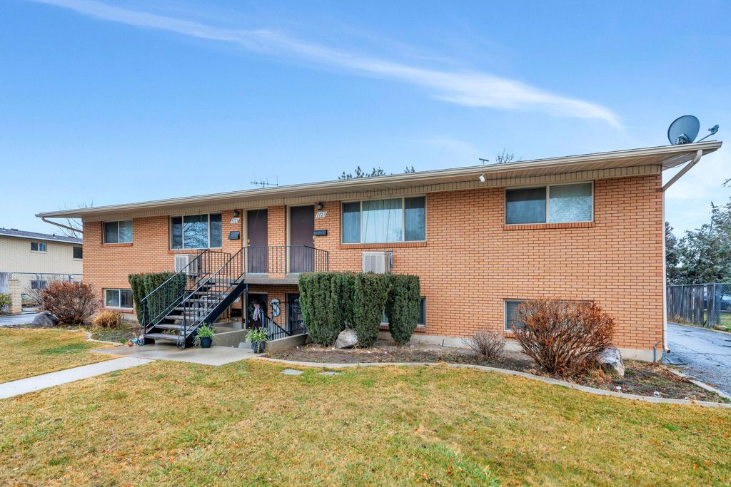 Photo of 1121 S 50 E, Orem, UT 84058 (MLS # 2141153)