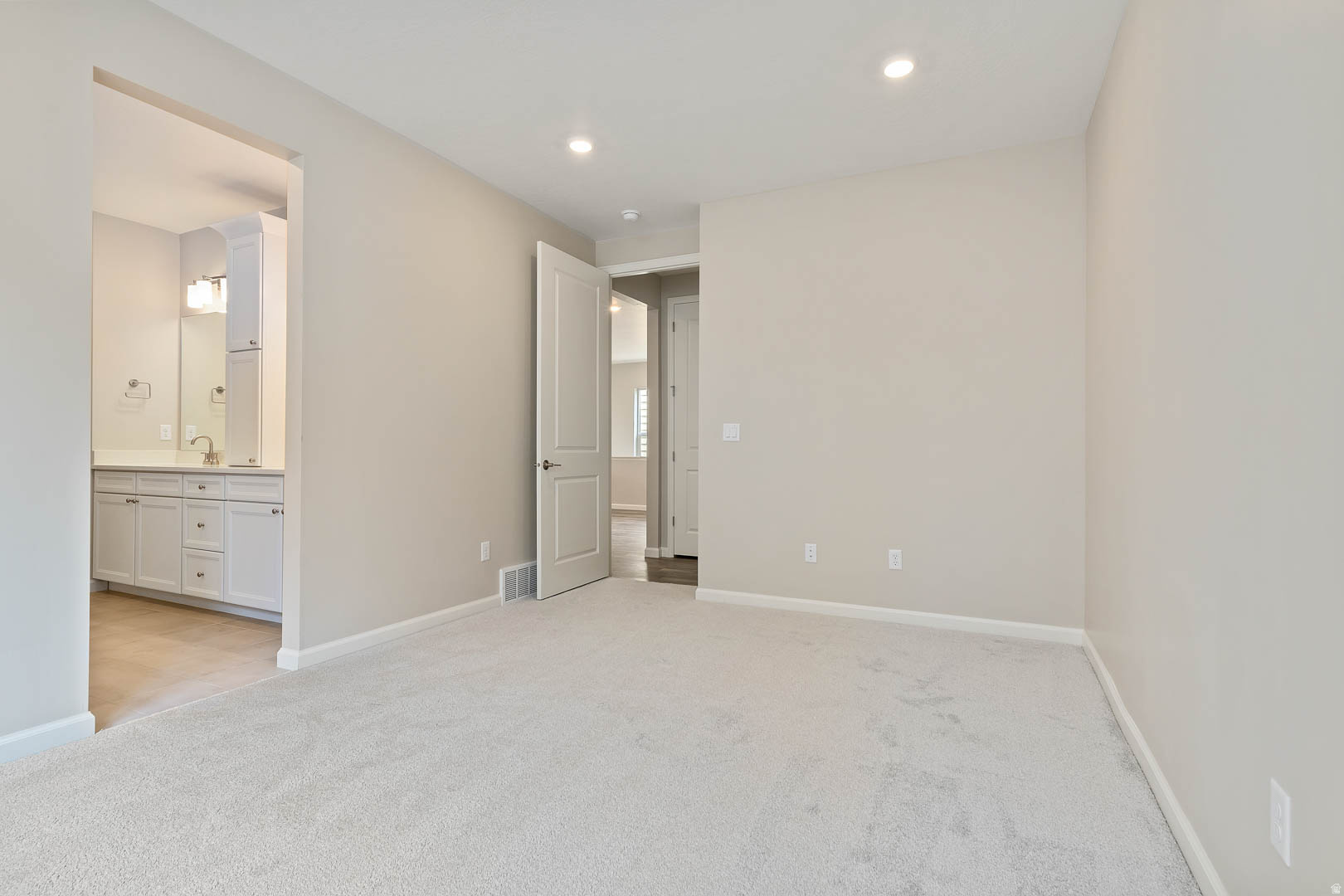 DAYBREAK SPRINGHOUSE - Residential